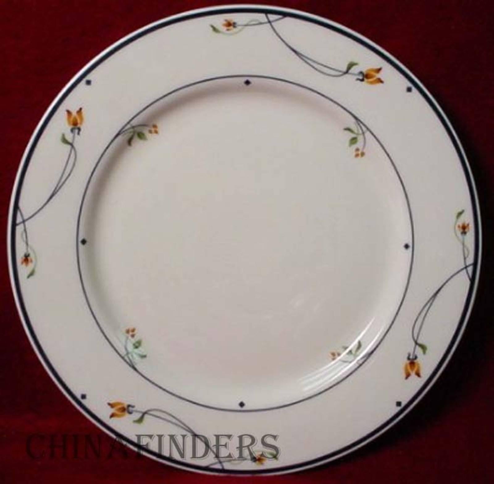 Gorham China Ariana Pattern 50-Piece Set Service for 12 + Two Serving For Sale 2
