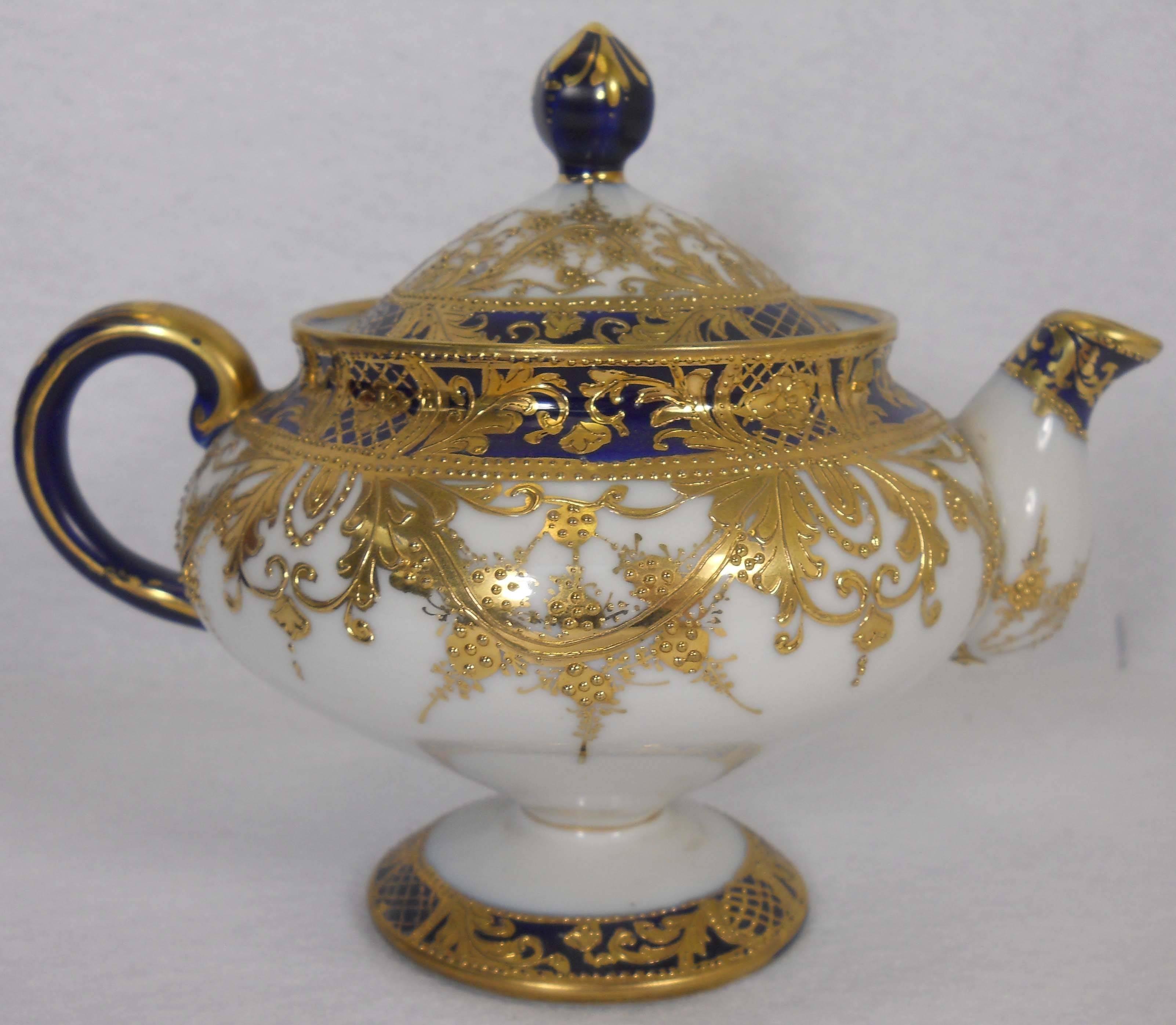 19th Century Noritake Porcelain Hand-Painted 17 Pieces Tea Service 2
