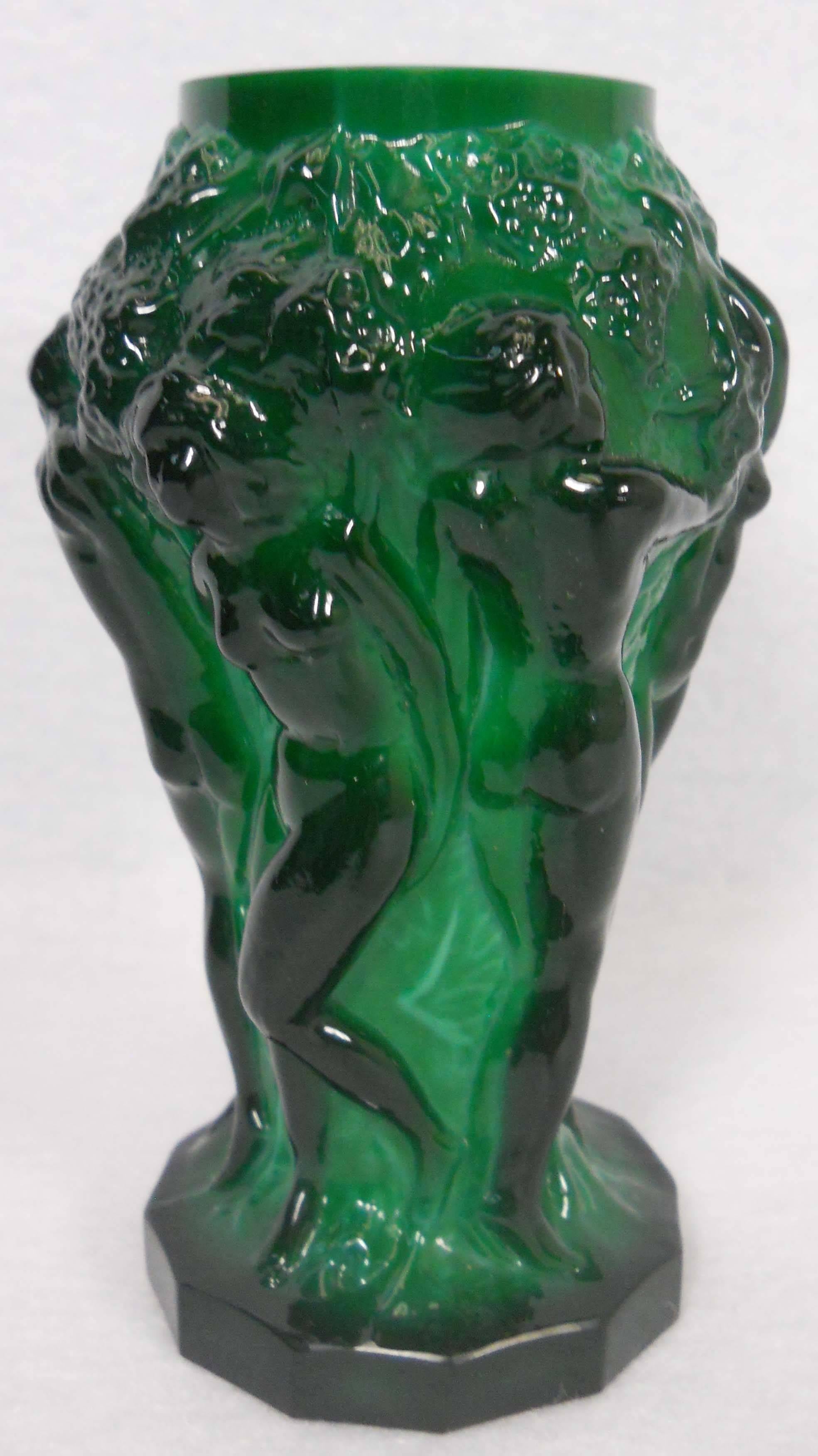 Molded Art Deco Malachite Glass Vase by Riedel Glass for Schlevogt's 1930s Ingrid Line