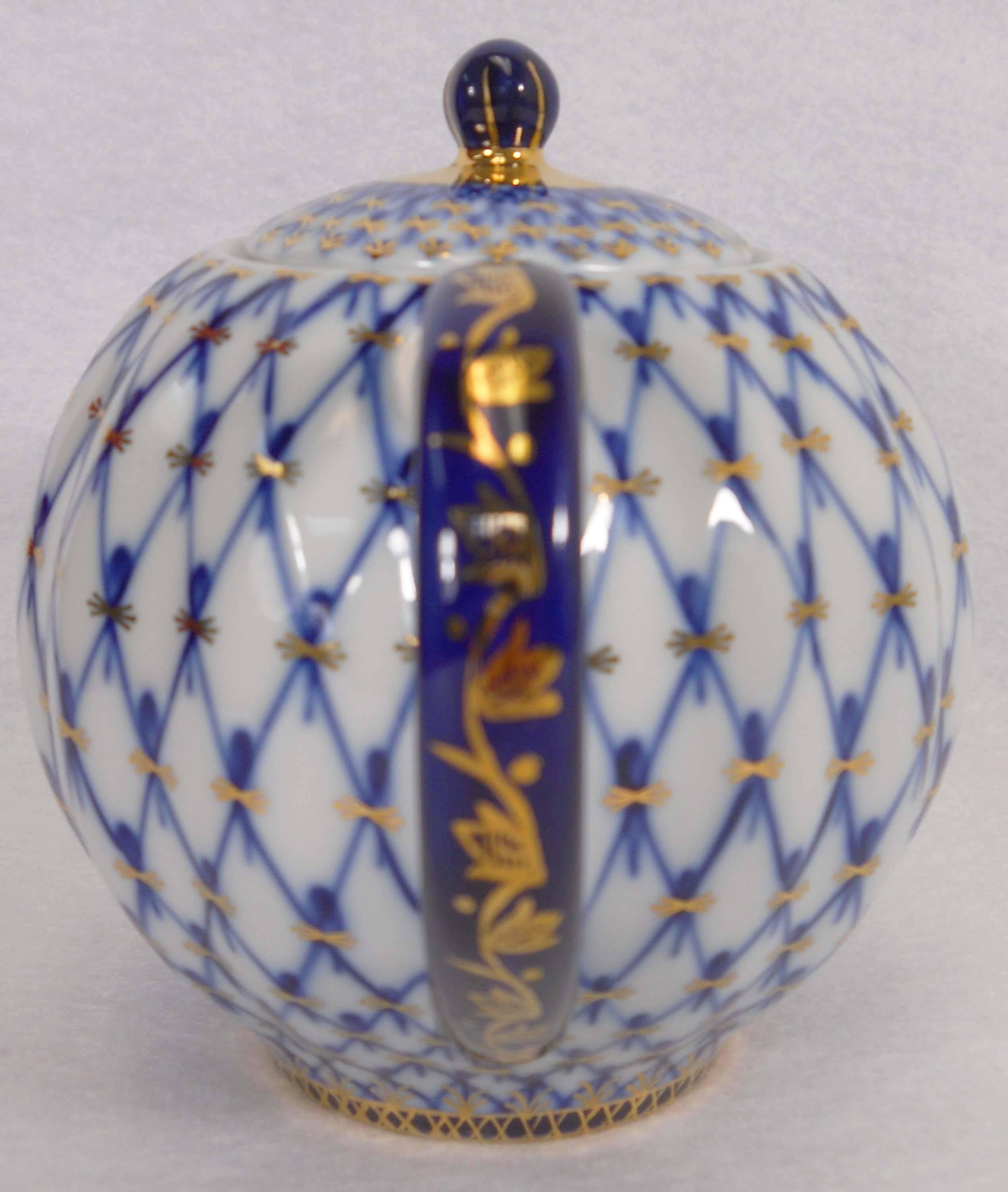 cobalt net tea set