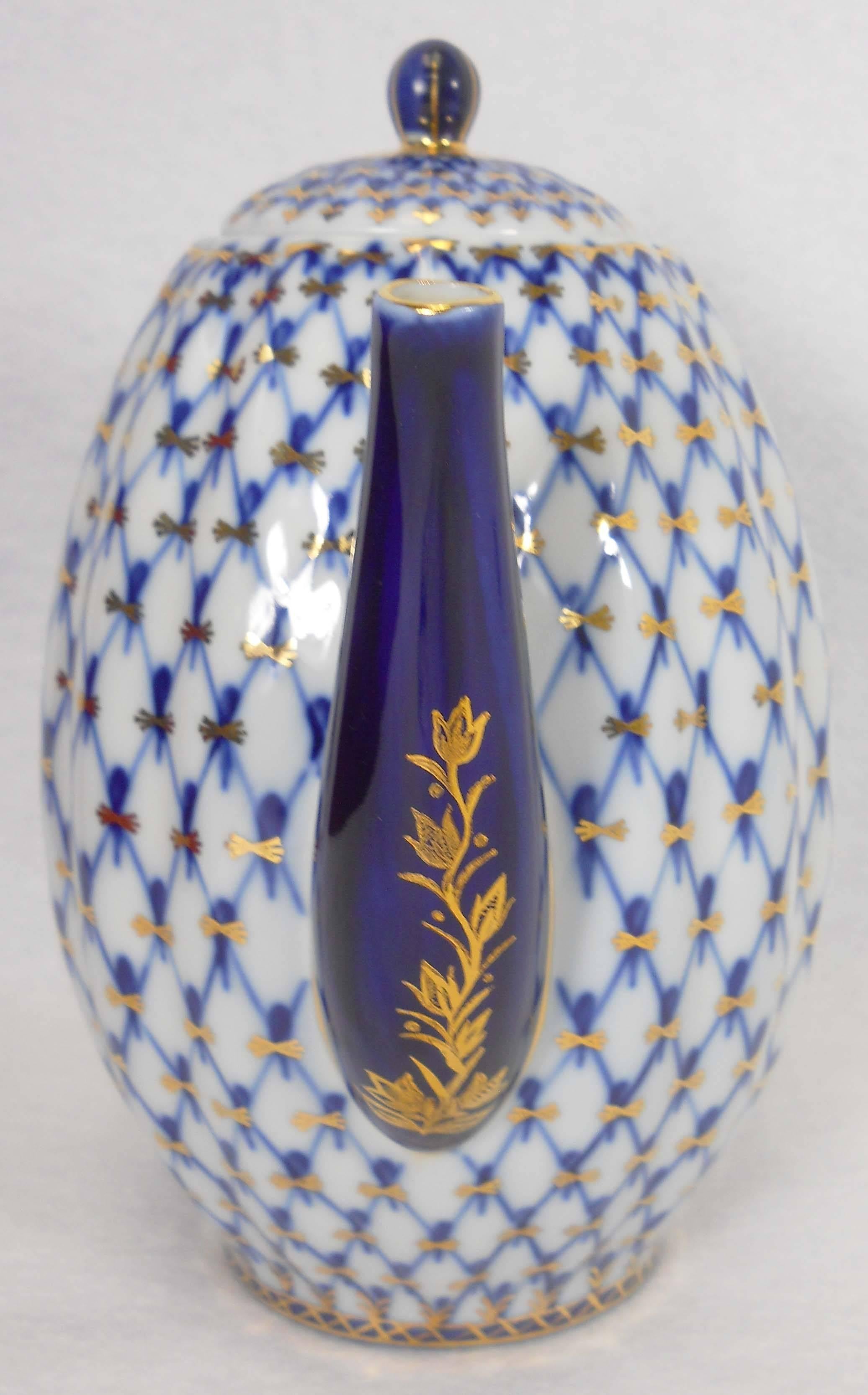 Contemporary Lomonosov Imperial Russian porcelain Cobalt Net pattern Coffee pot.