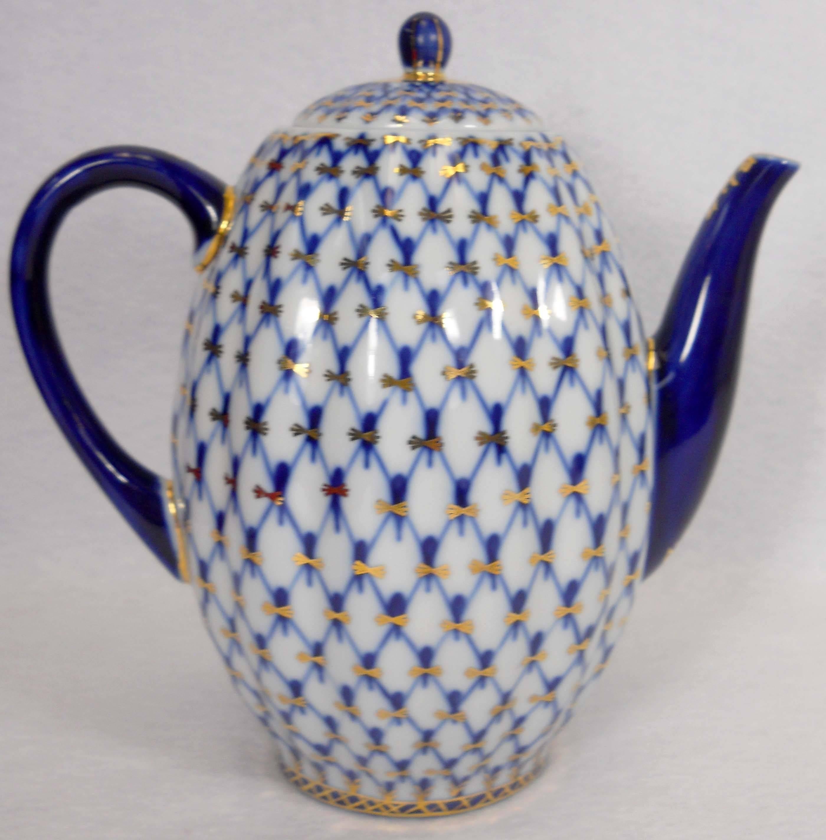 Porcelain Lomonosov Imperial Russian porcelain Cobalt Net pattern Coffee pot.
