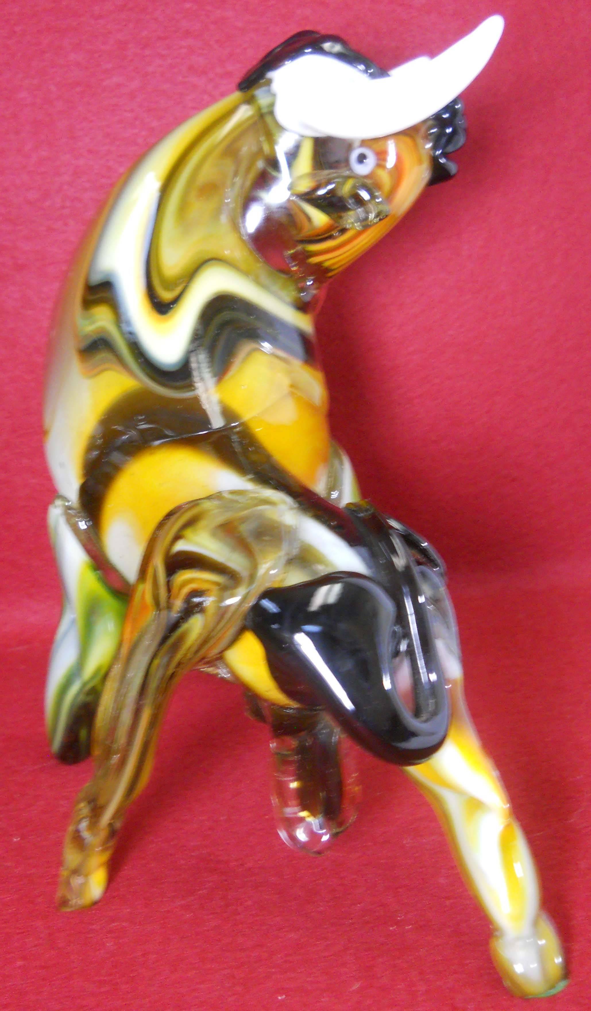 Mid-20th Century Murano Glass Bull Figurine, Motled Coloring with White Horns