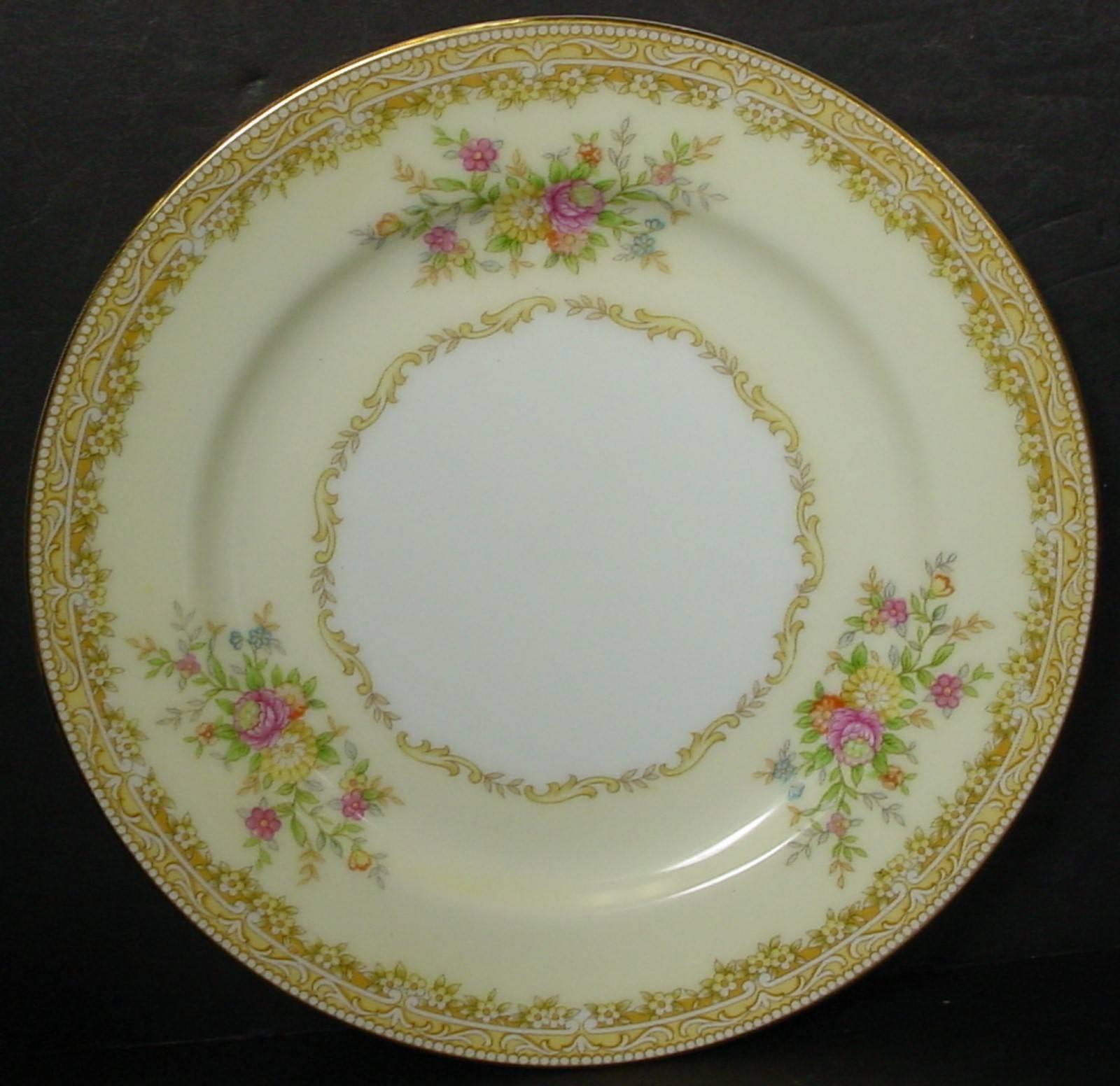 noritake china set 72 pcs.