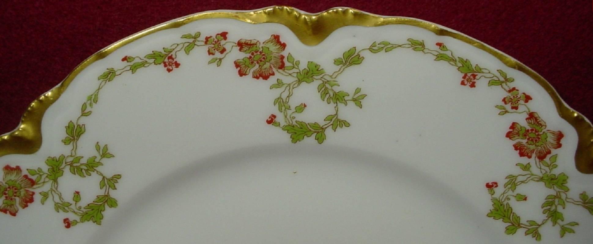 Haviland China Schleiger 705 pattern dinner plate 9-5/8