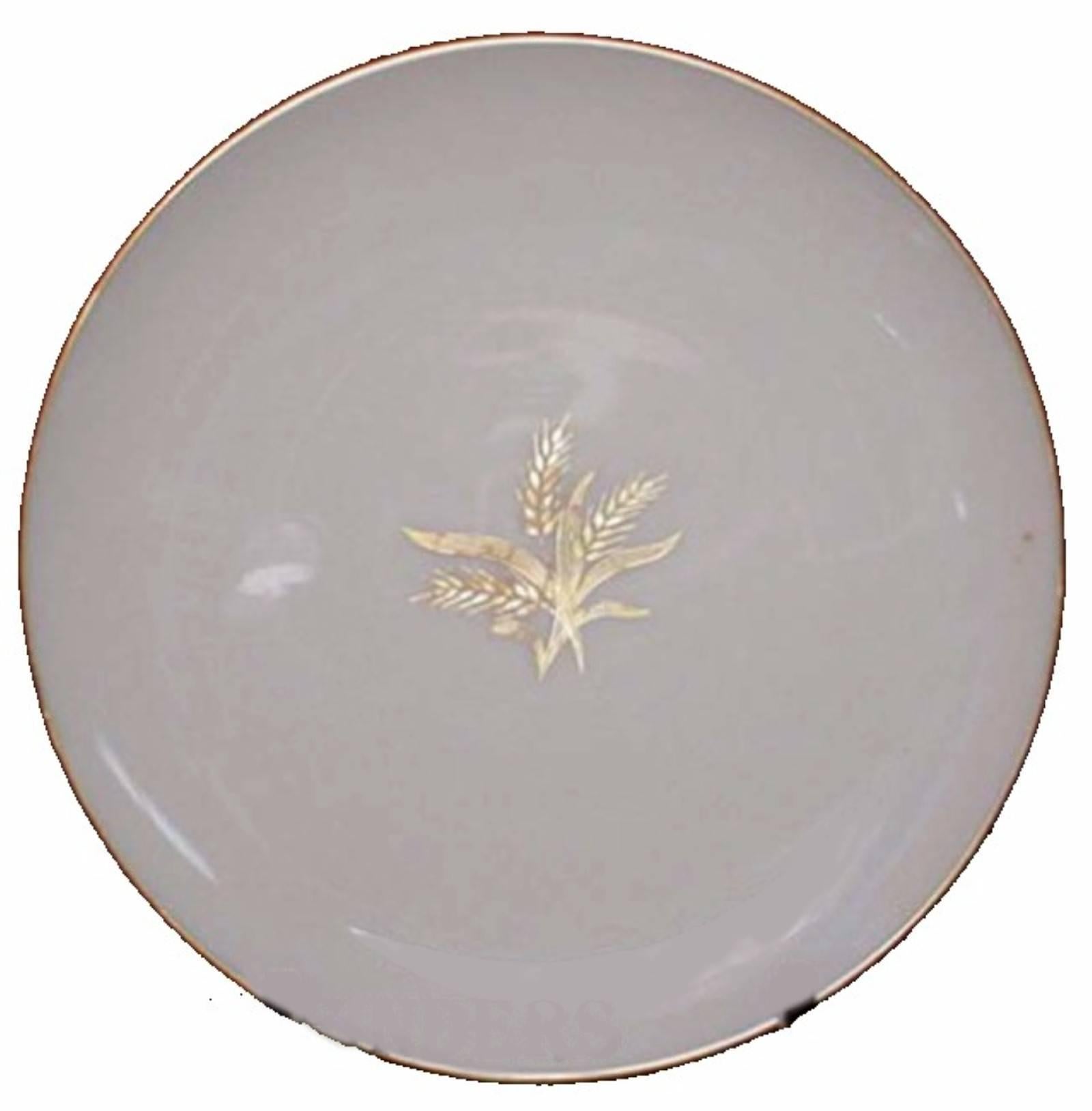 
LENOX china WHEAT R442 pattern 43-piece SET

in great condition free from chips, cracks, breaks, stains, or discolorations and with only a minimum of use. All items have small wear/scratch to pattern 

• Produced from 1940 - 1982. 

•
