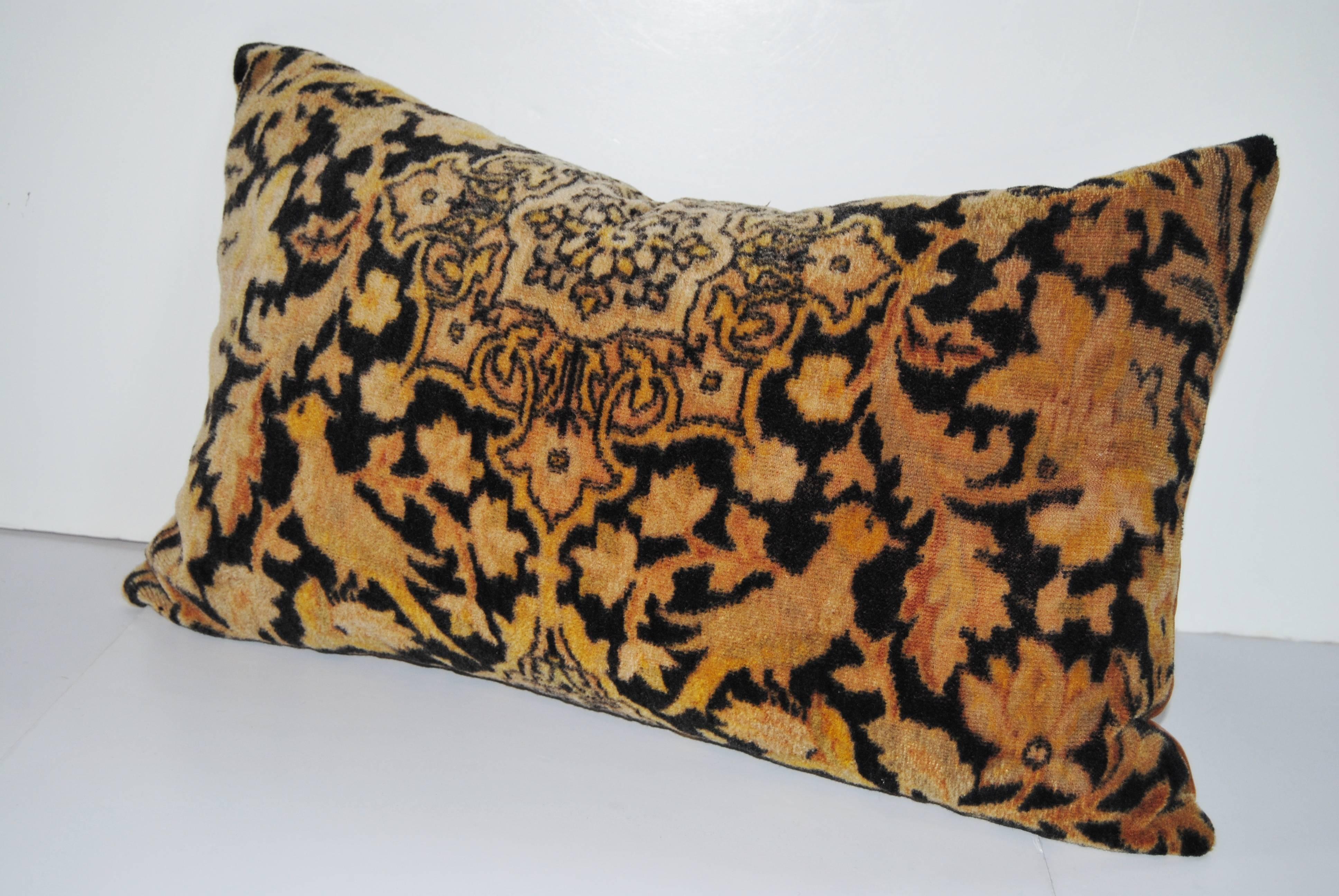 Custom Pillow Cut from an Antique Dutch Mohair Textile, circa 1915 In Good Condition For Sale In Glen Ellyn, IL