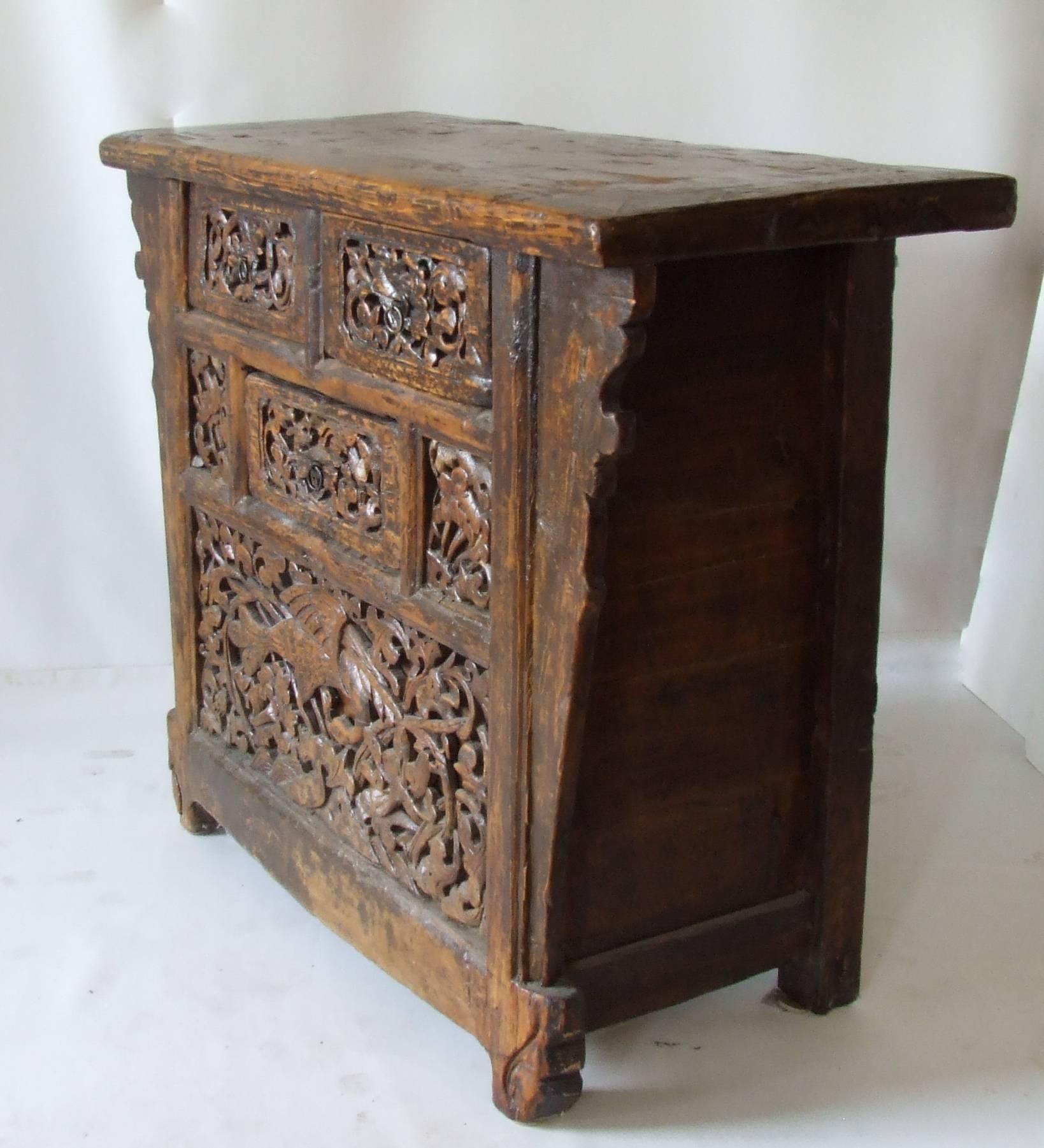 Antique Chinese Hand-Carved Elmwood Coffer, Early 20th Century In Good Condition For Sale In Glen Ellyn, IL