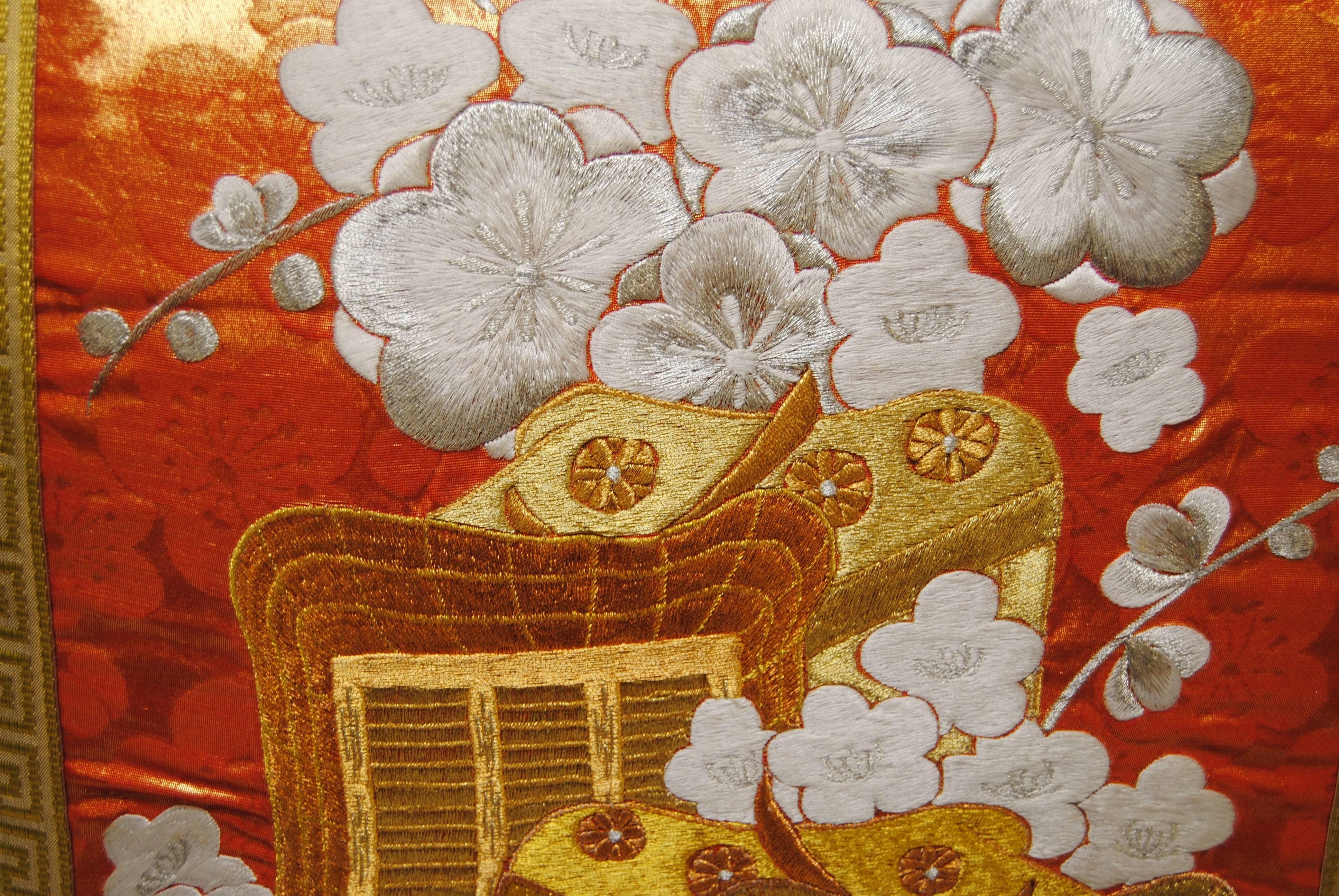 Japanese Custom Pillow from a Silk Embroidered Vintage Uchikake Wedding Kimono For Sale