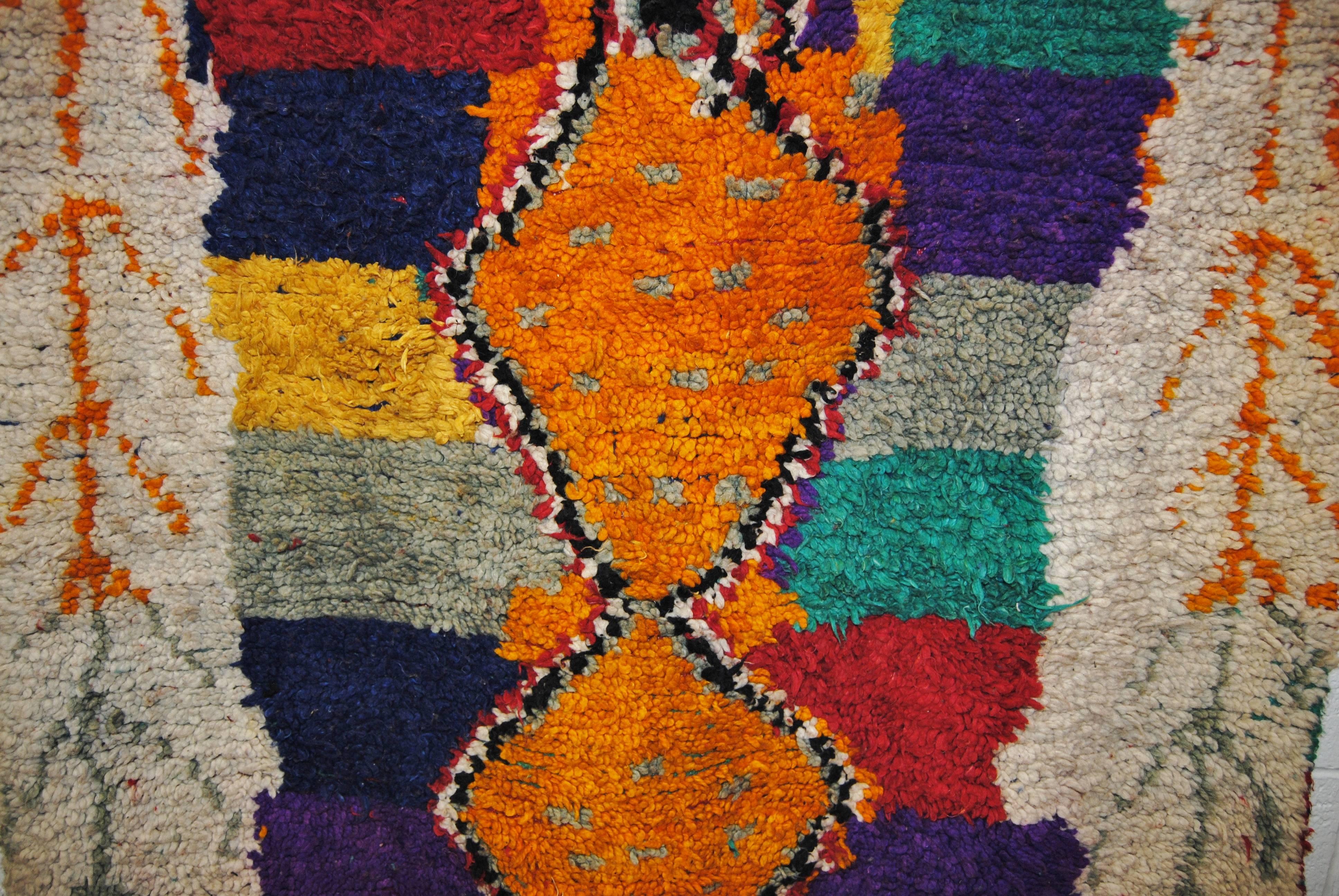 Hand-Loomed Wool Moroccan Boujad Rug, Atlas Mountains, Late 20th Century 3
