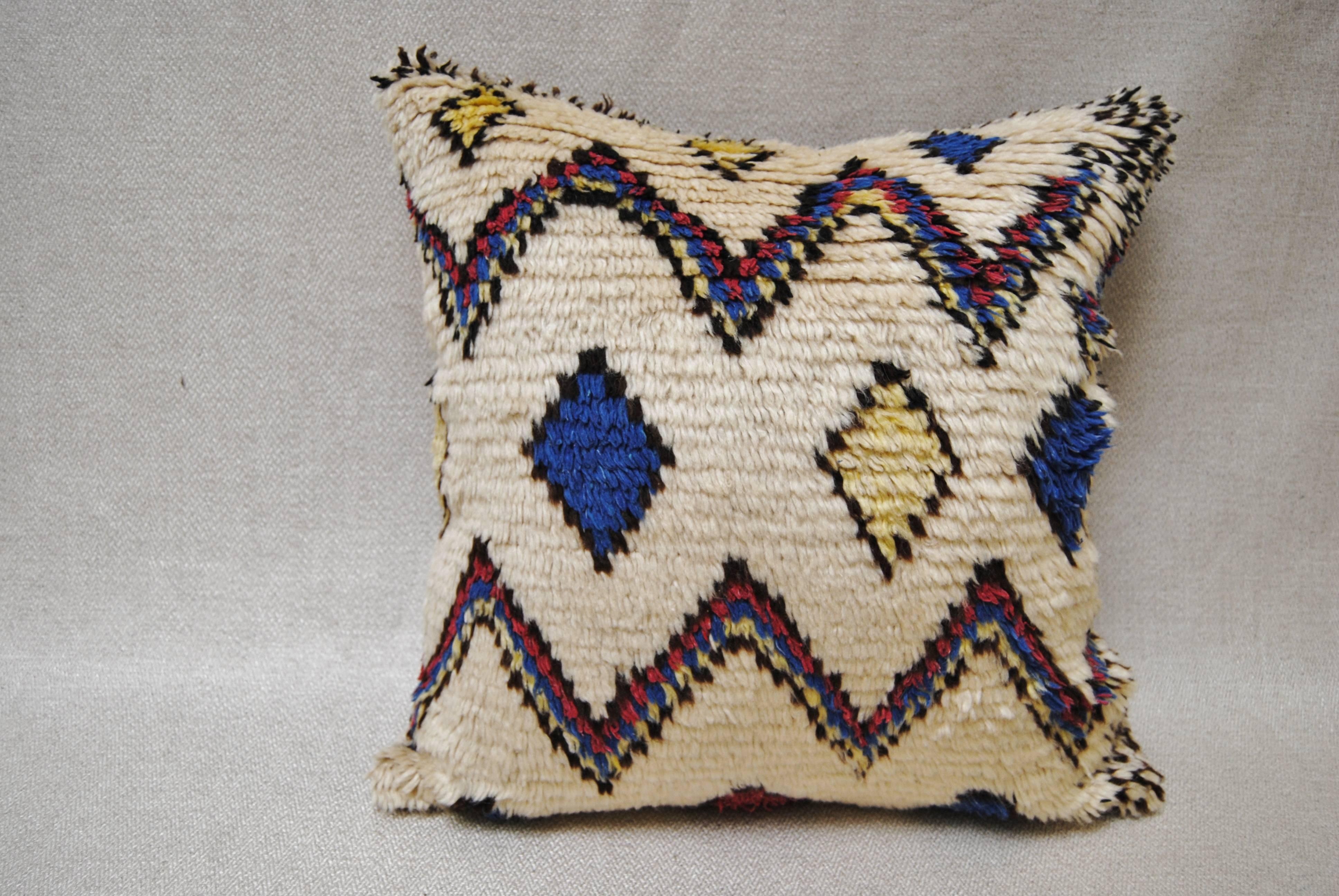 Custom Pillow Cut from a Hand-Loomed Wool Moroccan Azilal Rug, Atlas Mountains In Excellent Condition In Glen Ellyn, IL