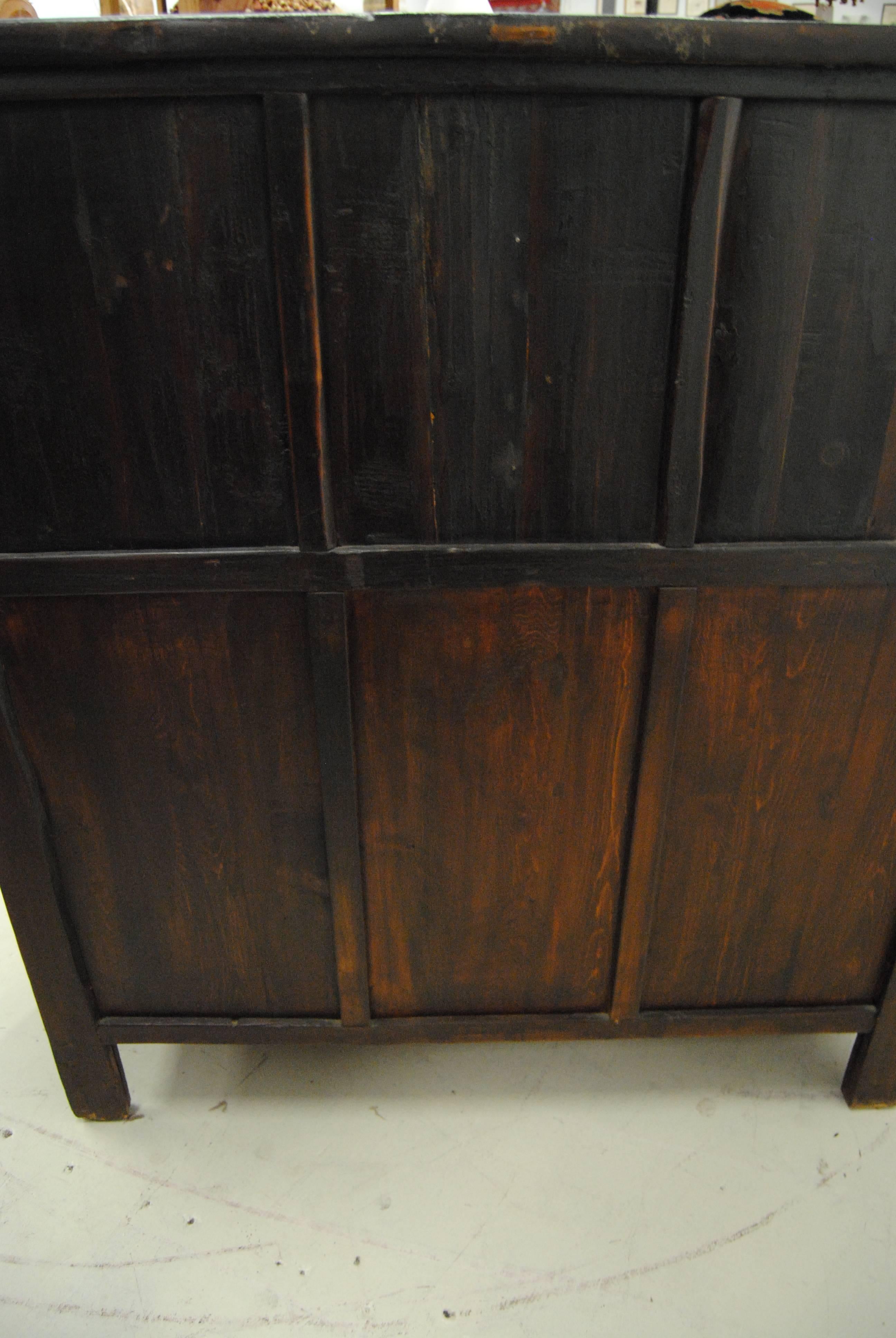 18th Century Chinese Black Elmwood Armoire, Shanxi Province For Sale 2
