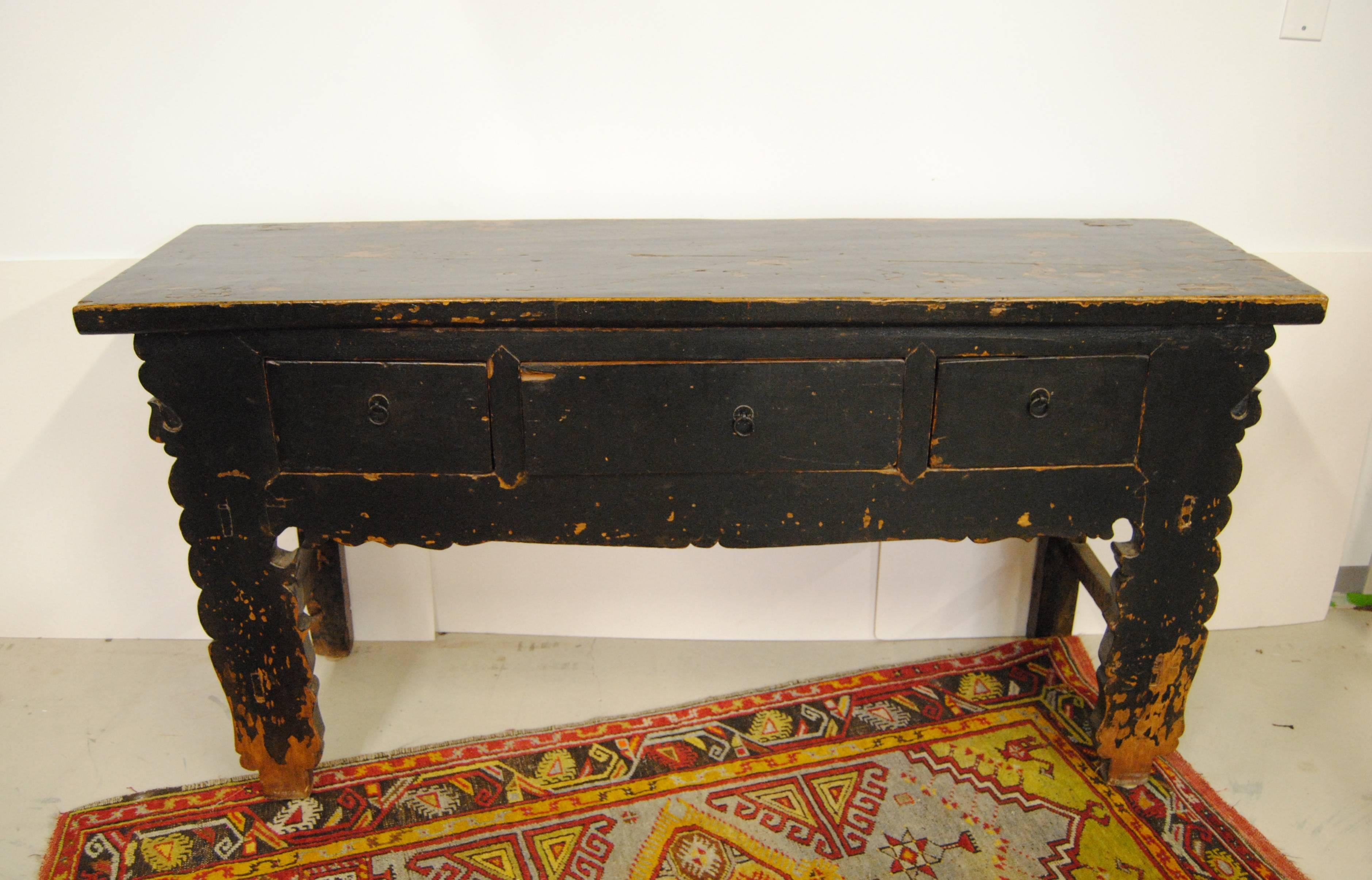 20th Century Antique Chinese Elmwood Sideboard with Scaloped Spandrels, circa 1900 For Sale