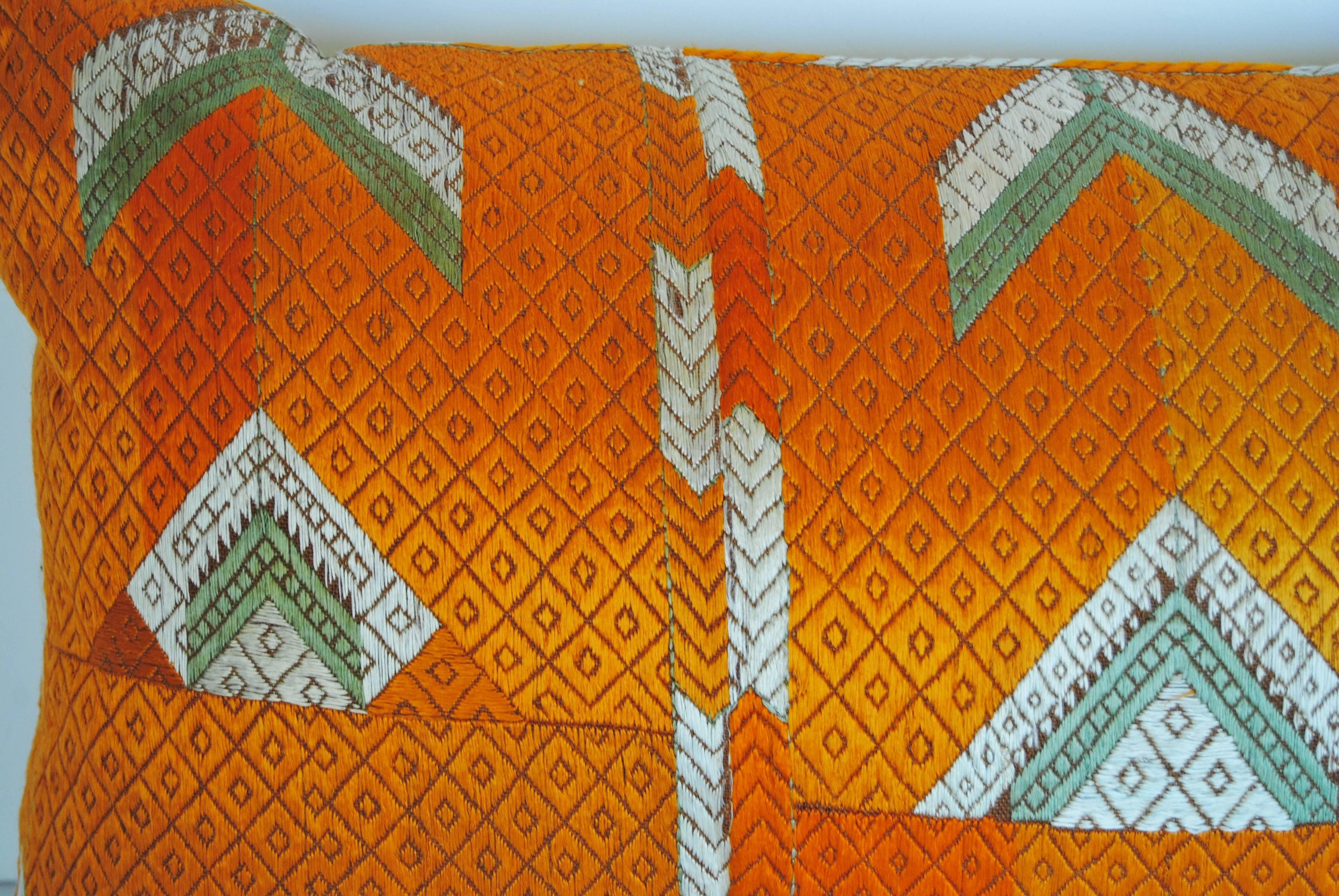 Custom Pillow Cut from a Vintage Silk Embroidered Phulkari Bagh Wedding Shawl In Excellent Condition For Sale In Glen Ellyn, IL