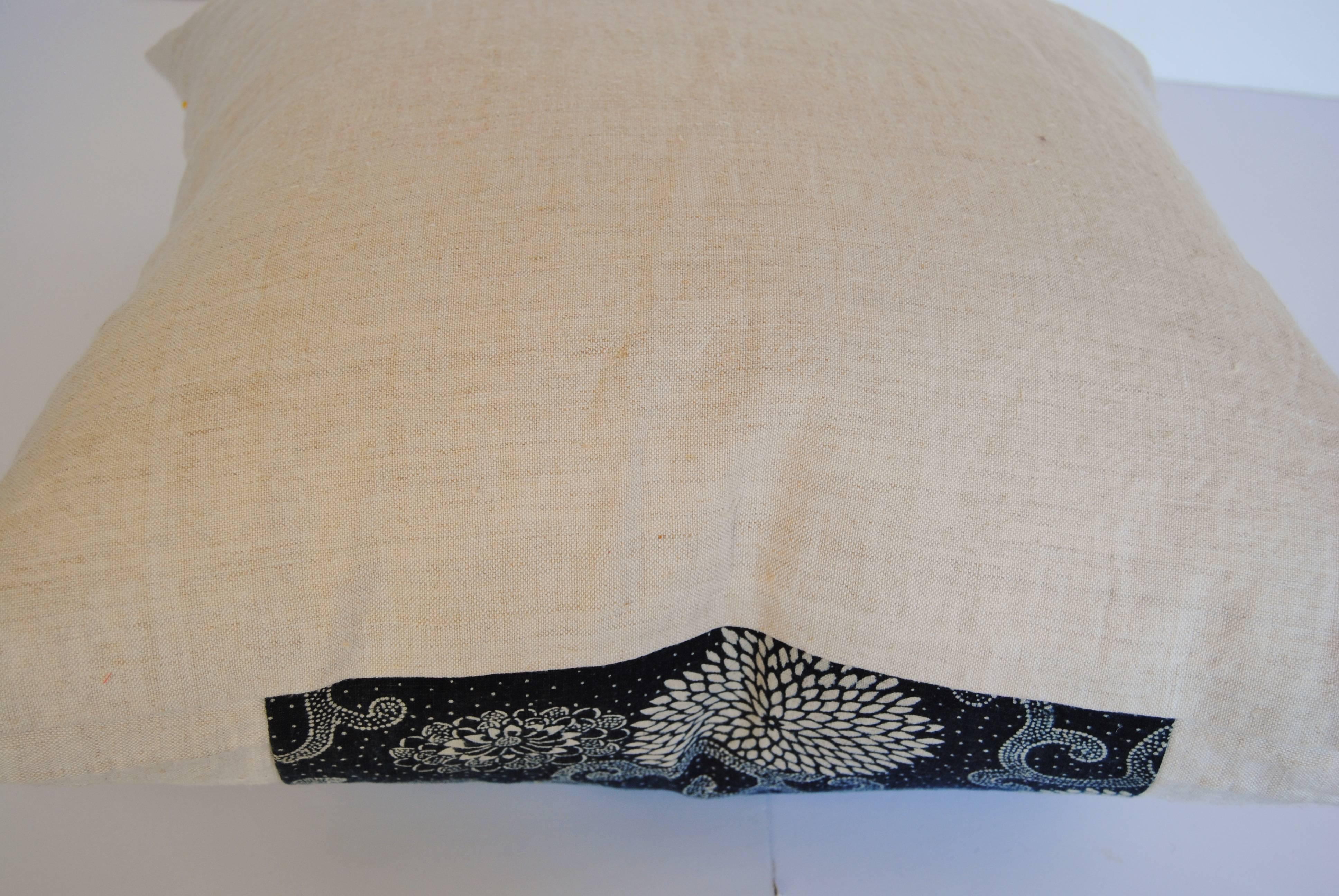 Custom Pair of Pillows Cut from an Antique Japanese Indigo Katazome Textile In Excellent Condition For Sale In Glen Ellyn, IL
