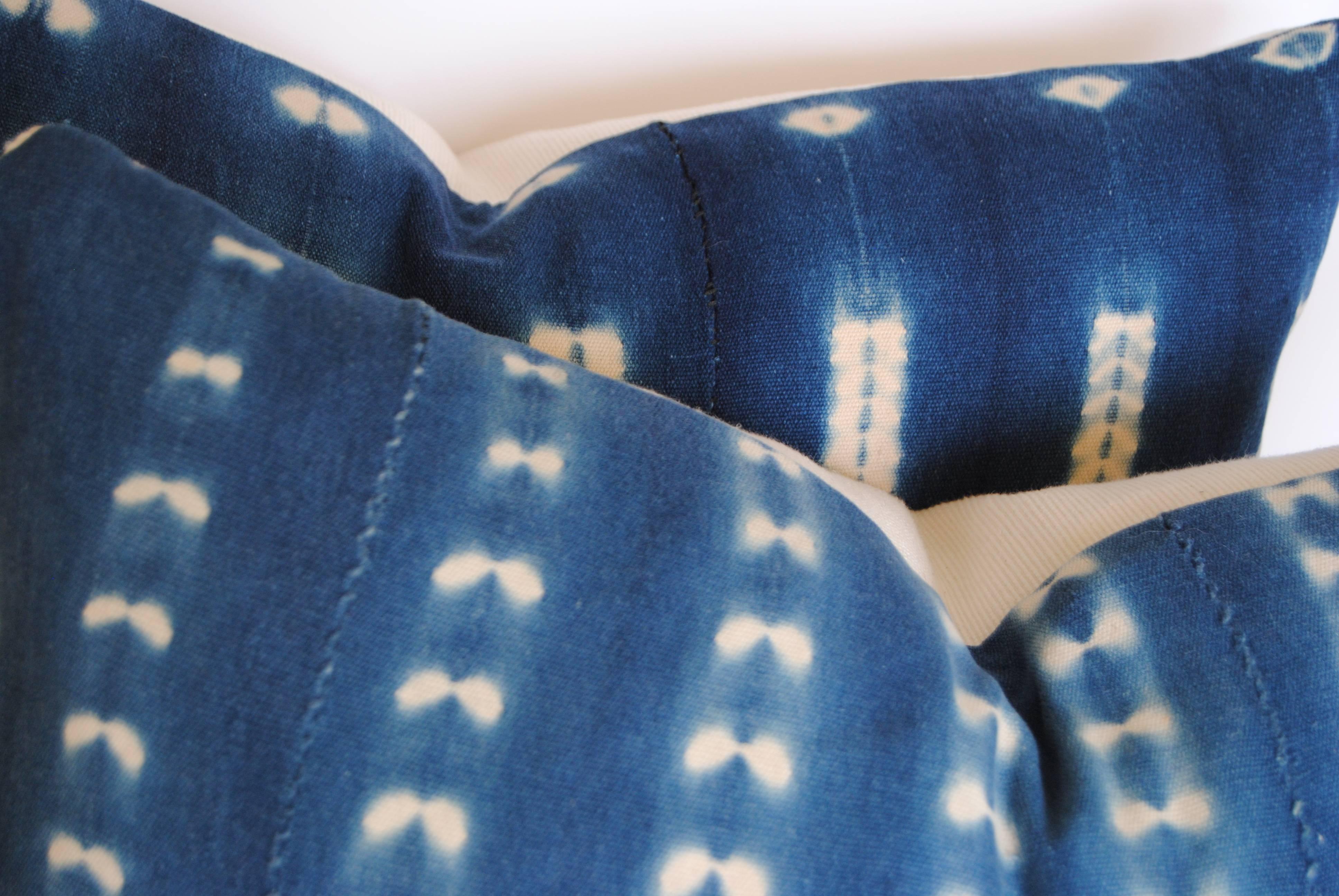 20th Century Pair of Pillows Cut from Vintage African Hand-Loomed Indigo Cotton, Mali For Sale