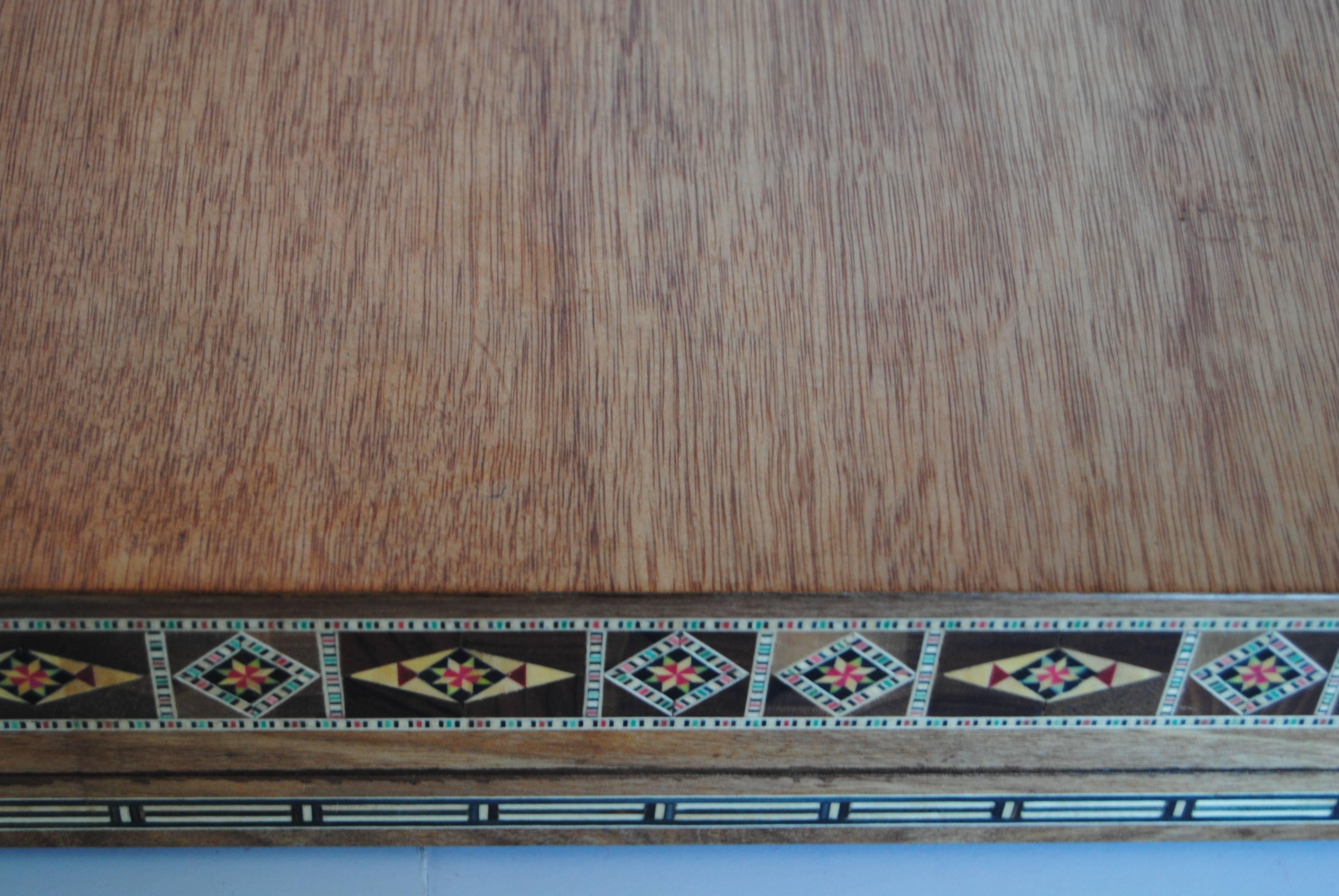 Handcrafted Syrian Walnut Wood Box with Mother-of-Pearl Inlay 1