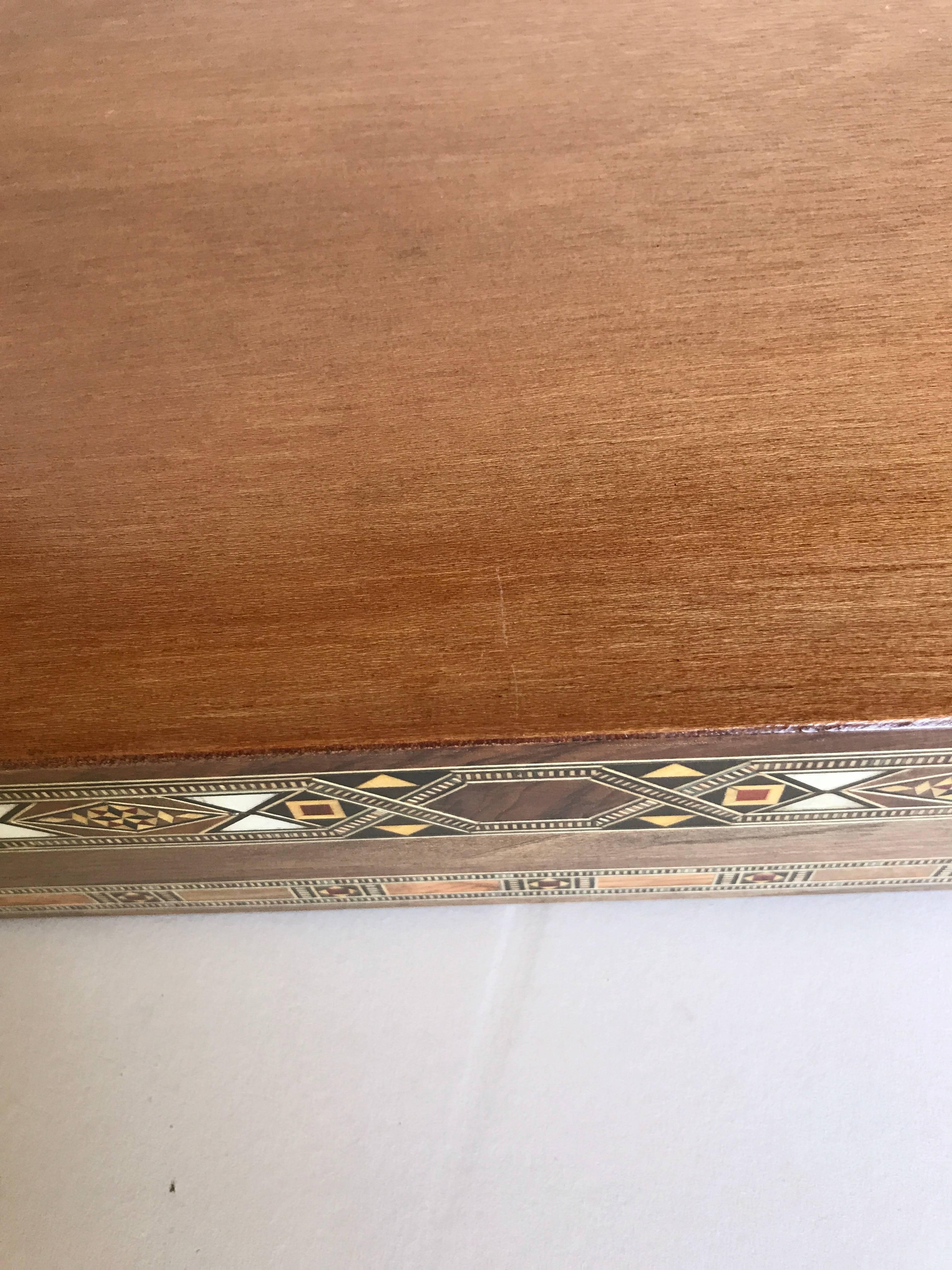 20th Century Syrian Walnut Wood Box Inlaid with Mother-of-Pearl, Cream Leather Lining