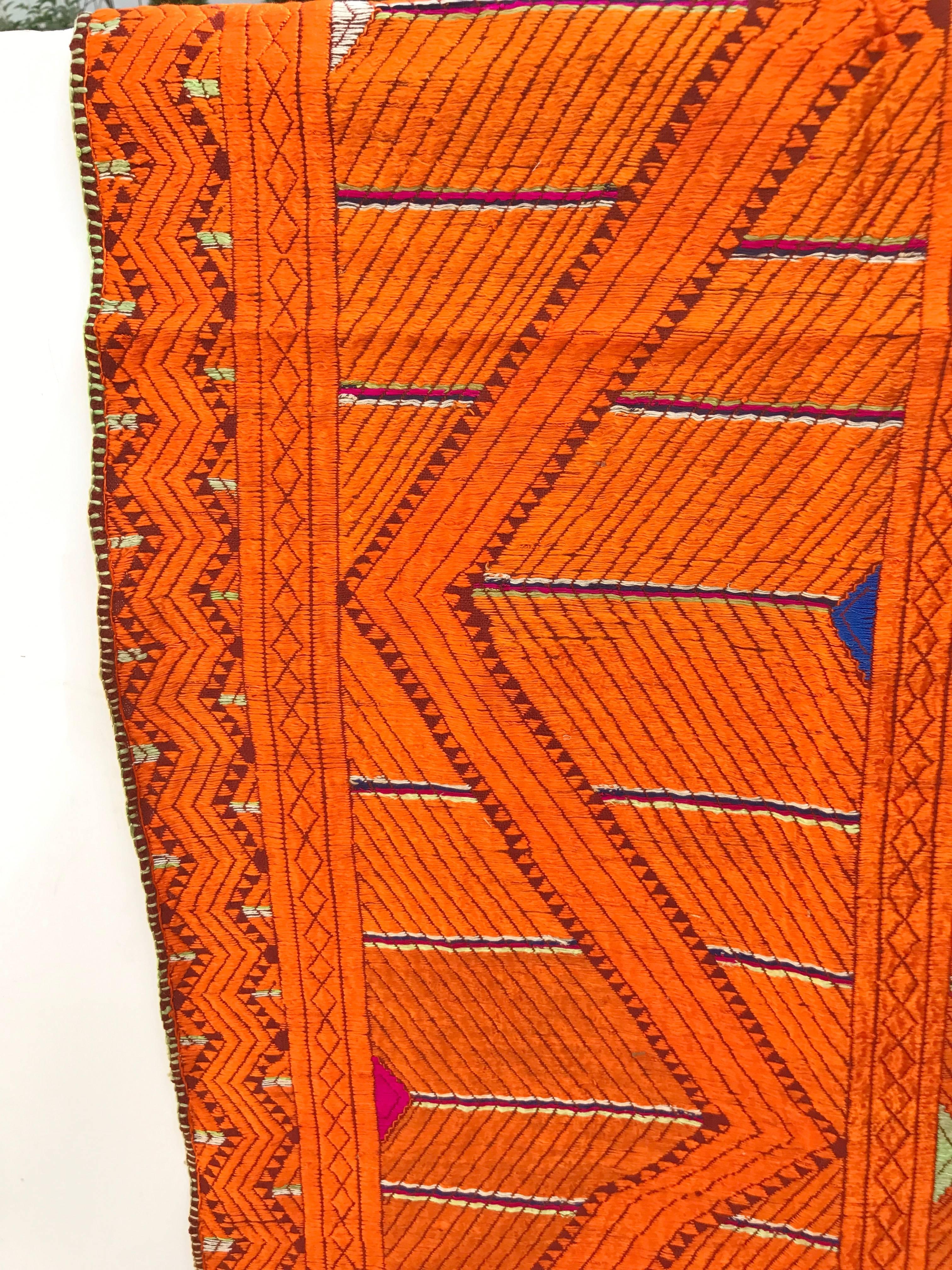 Indian Vintage Phulkari Bagh Wedding Shawl from Punjab, India For Sale