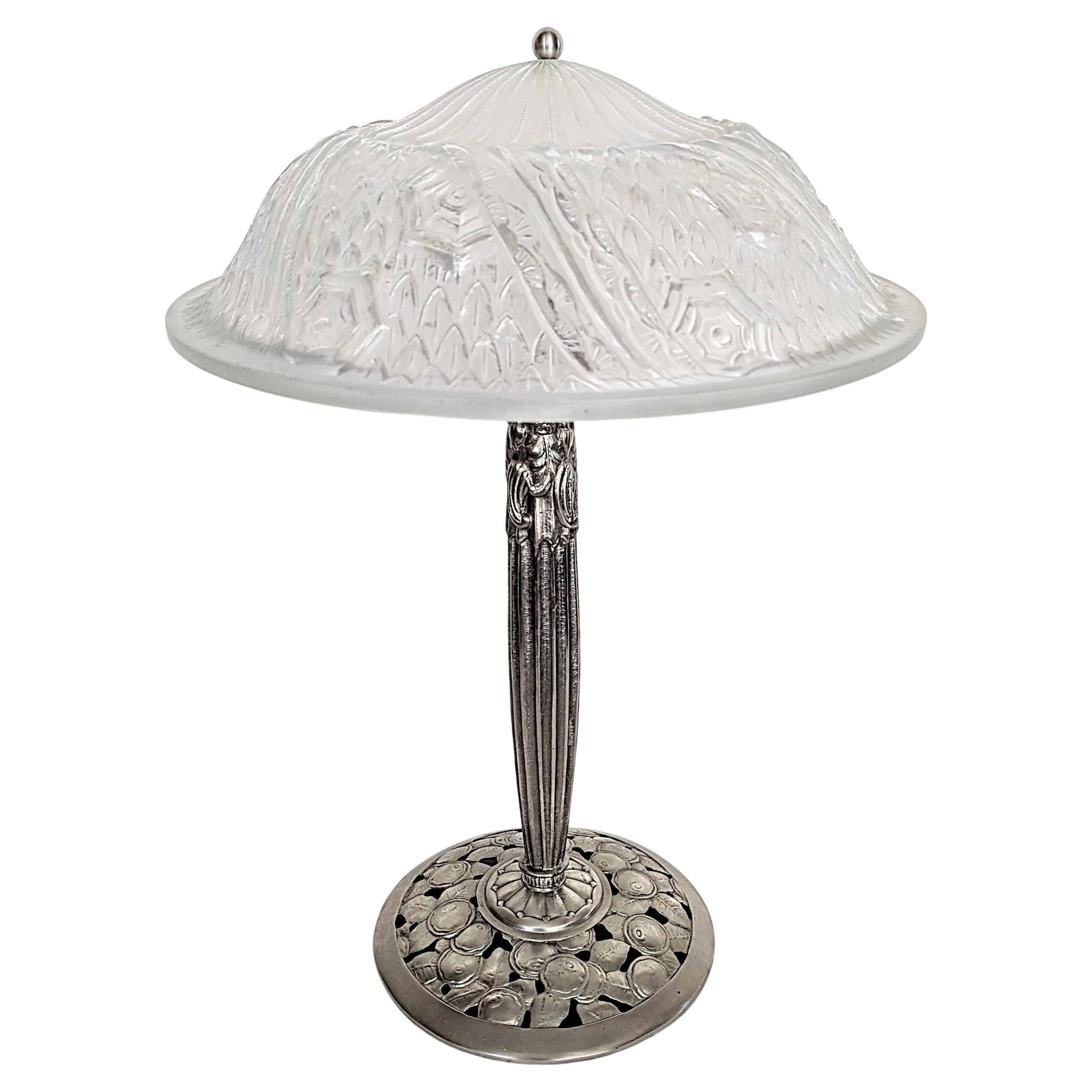 A French Art Deco table lamp by the French artist 