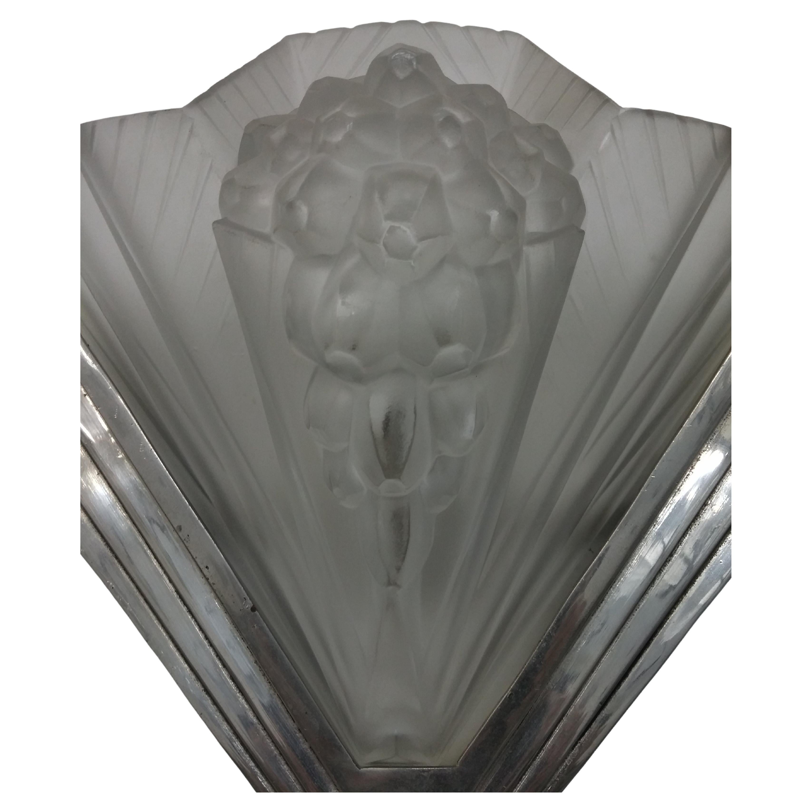 Francese Coppia di applique francesi Art Deco firmate da Petitot (2 coppie disponibili) in vendita