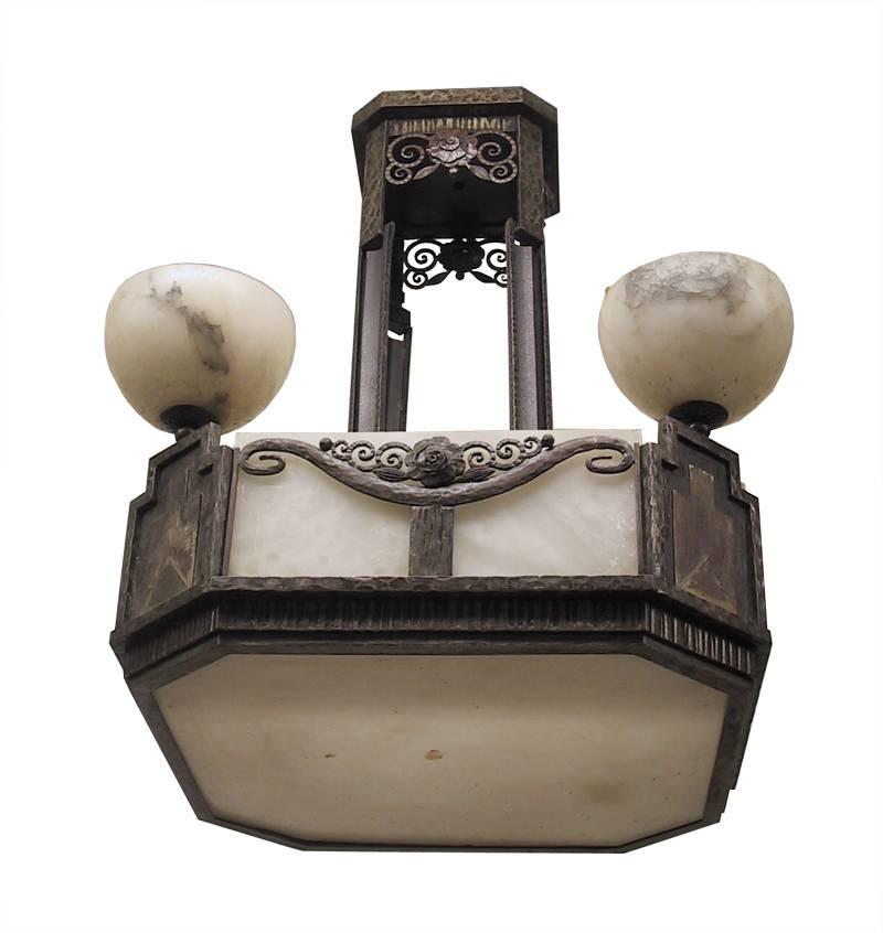 Art Déco Lampadario Pandent francese in ferro battuto Art Deco in vendita