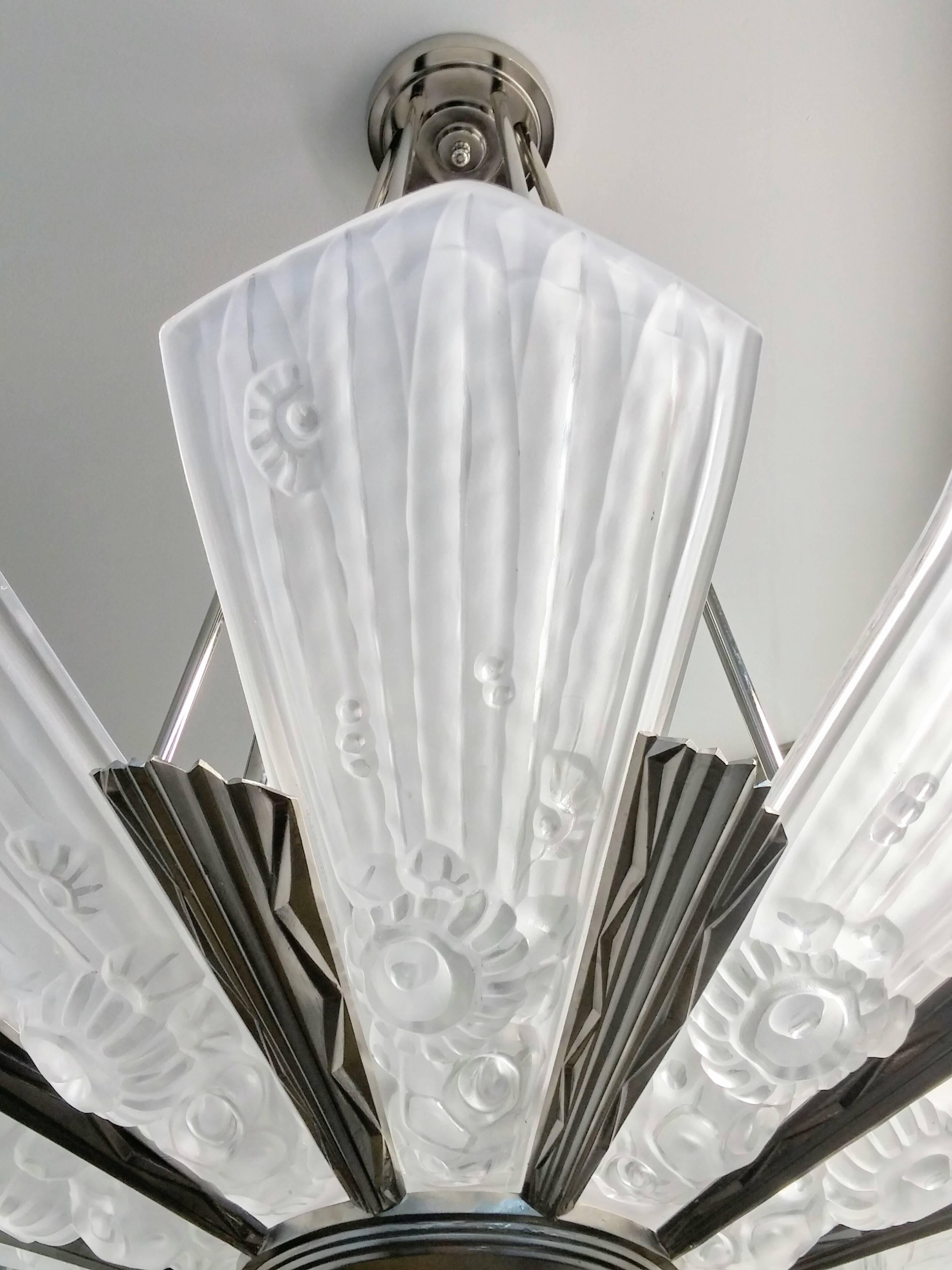 20th Century French Art Deco Chandelier by Gênet et Michon For Sale