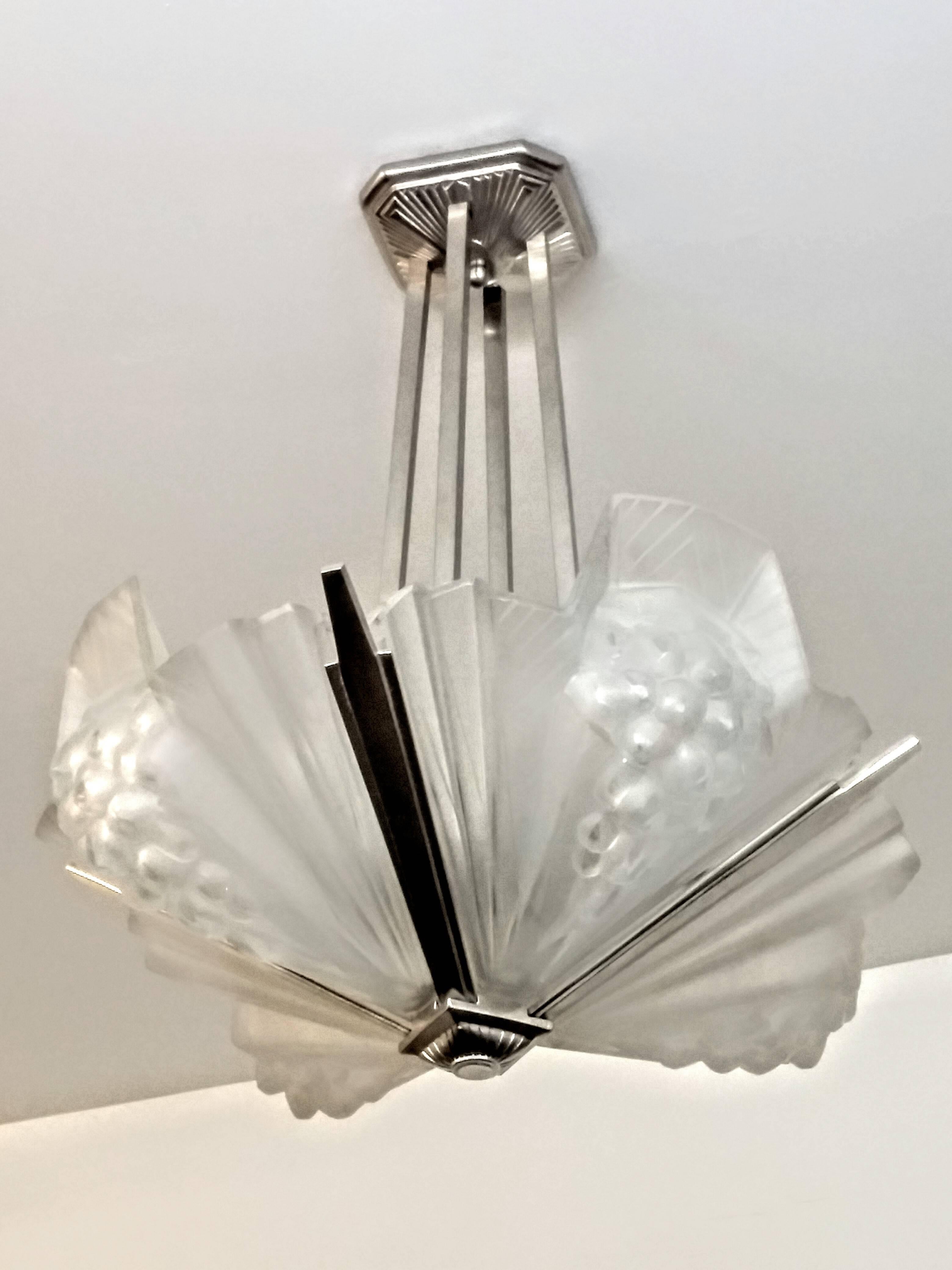 A French Art Deco chandelier by the French artist 