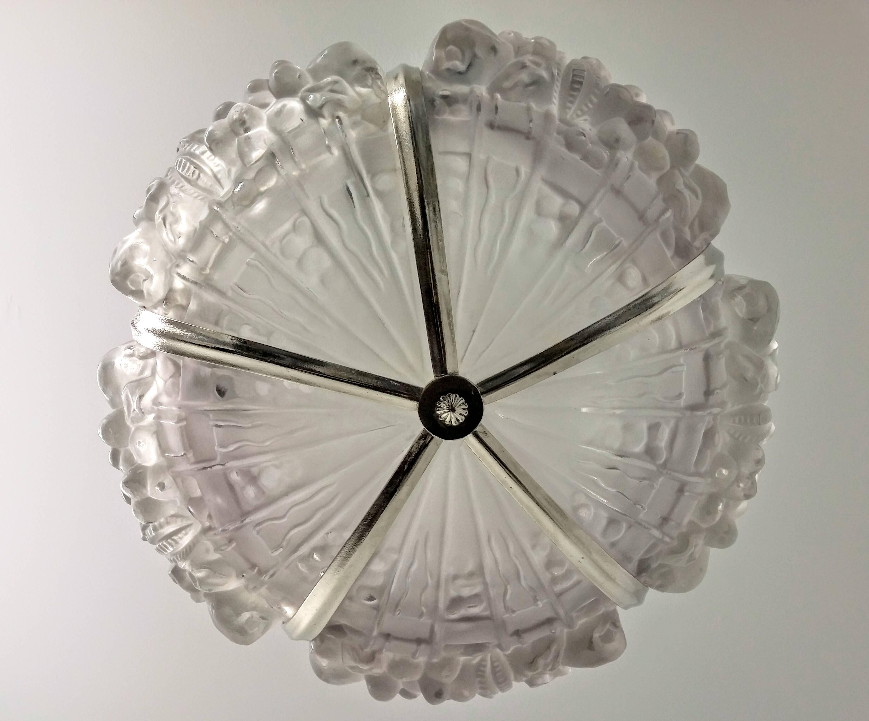 XX secolo Lampadario a sospensione Art Deco francese di Genet & Michon in vendita