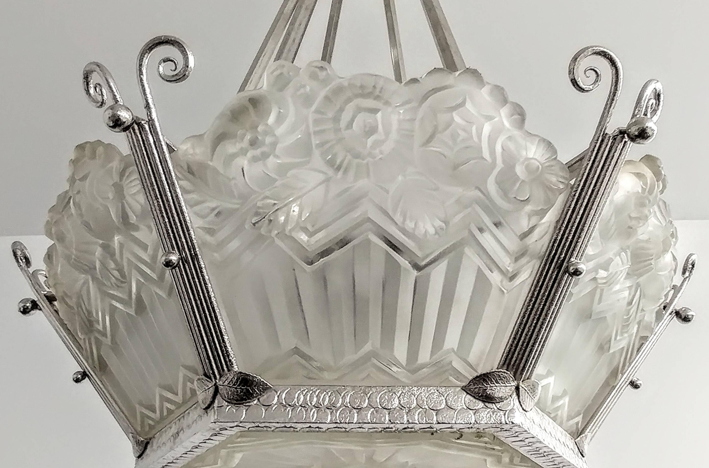 Forged French Art Deco Chandelier by Noverdy