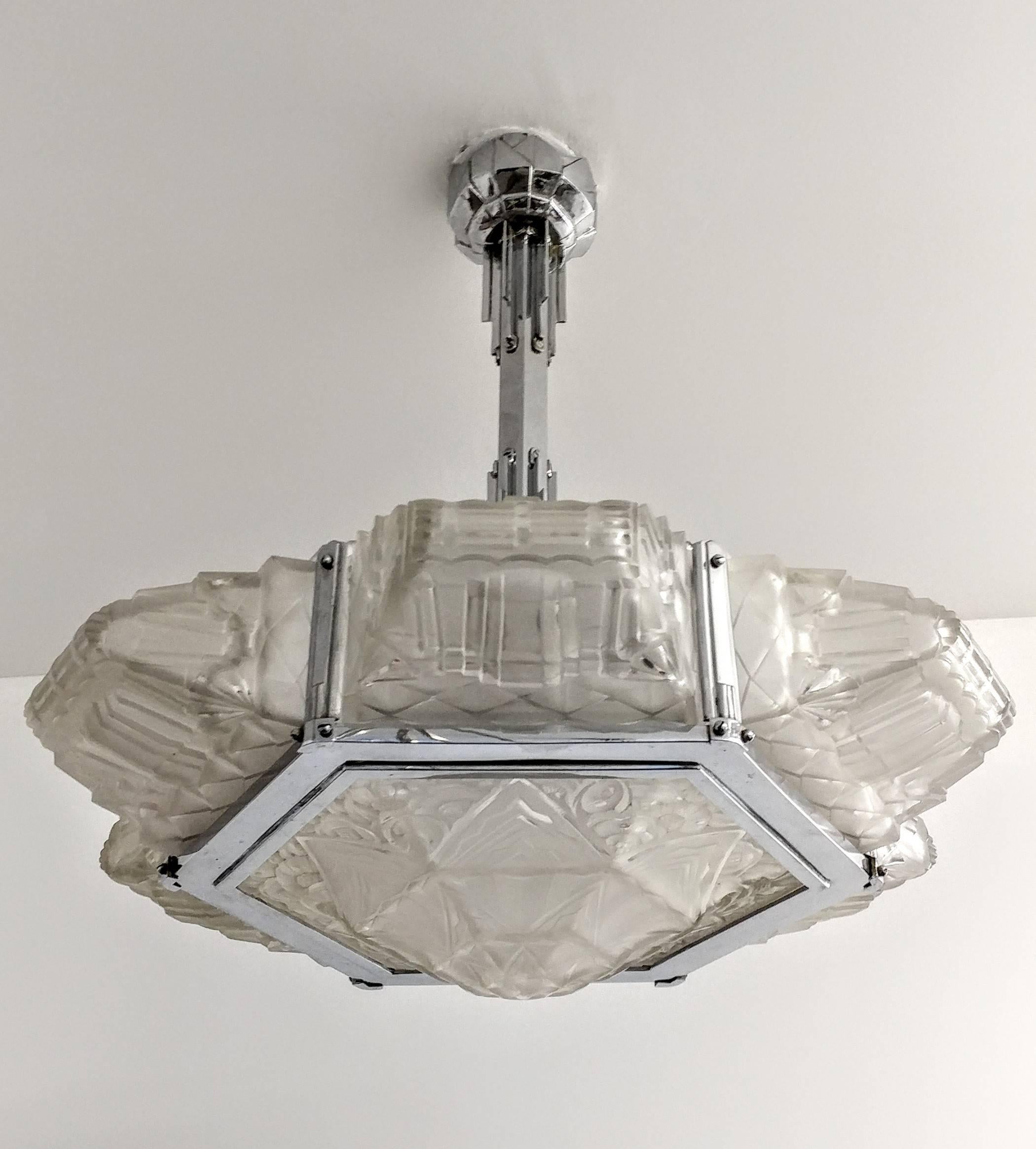 A gorgeous French Art Deco chandelier by the French artist 