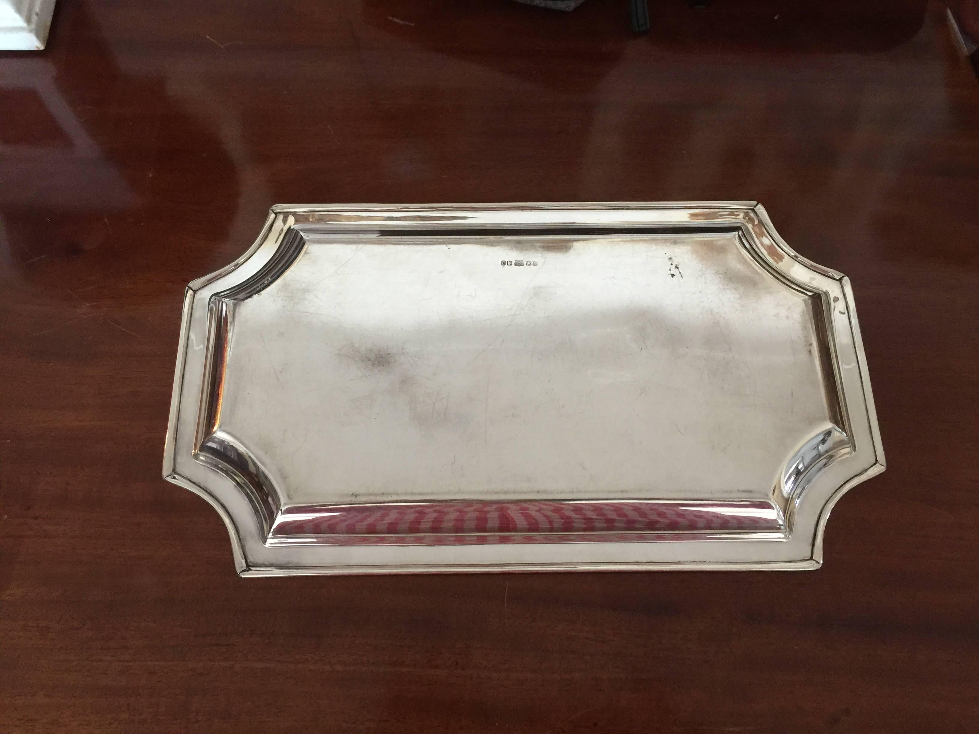 The octagonal tray with molded edges.