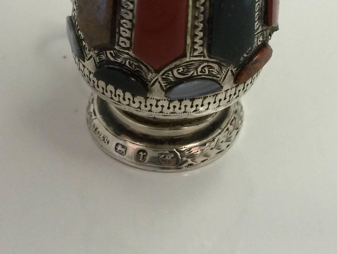 Aesthetic Movement Silver and Specimen Agate Mounted Scent Flask, Late 19th Century