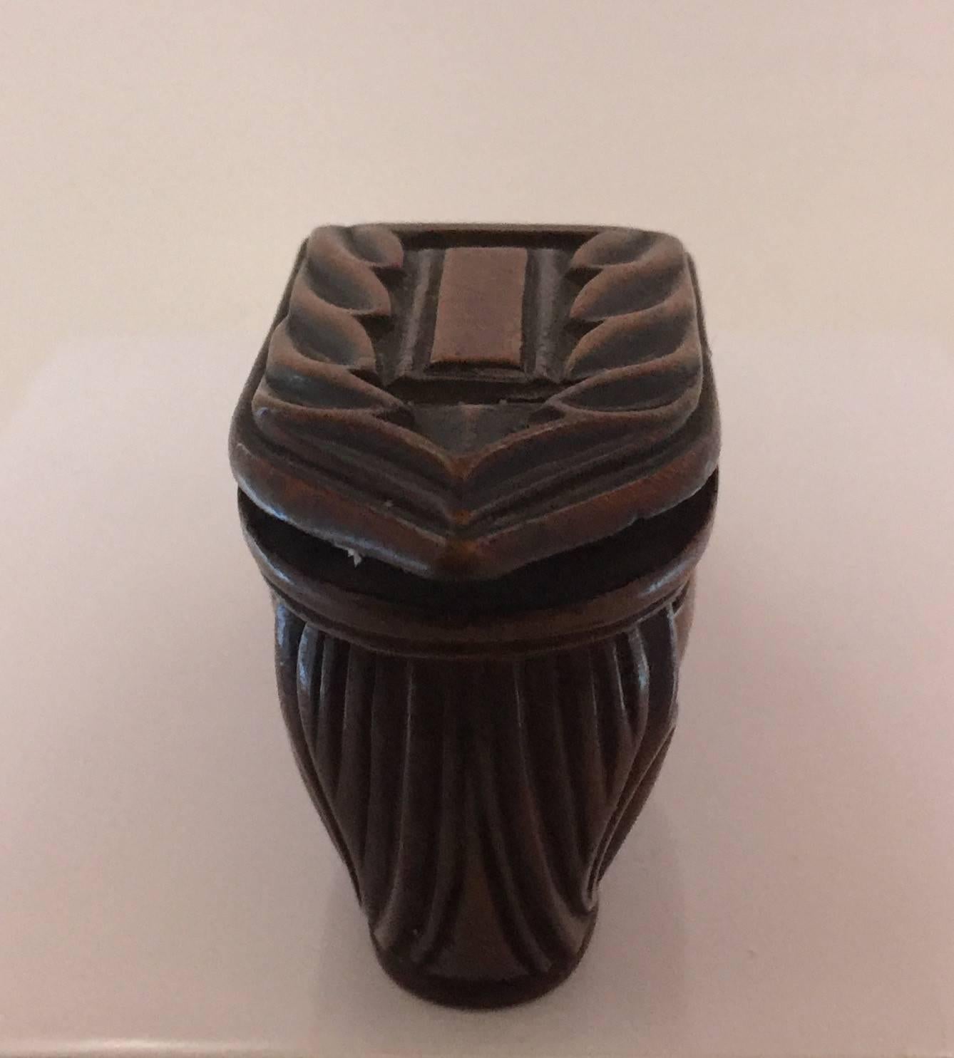 Victorian Carved Shoe Form Treen Snuff Box with Carved Shamrock, 19th Century For Sale