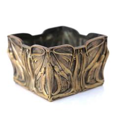 Jardiniere Art Nouveau en bronze doré, circa 1900