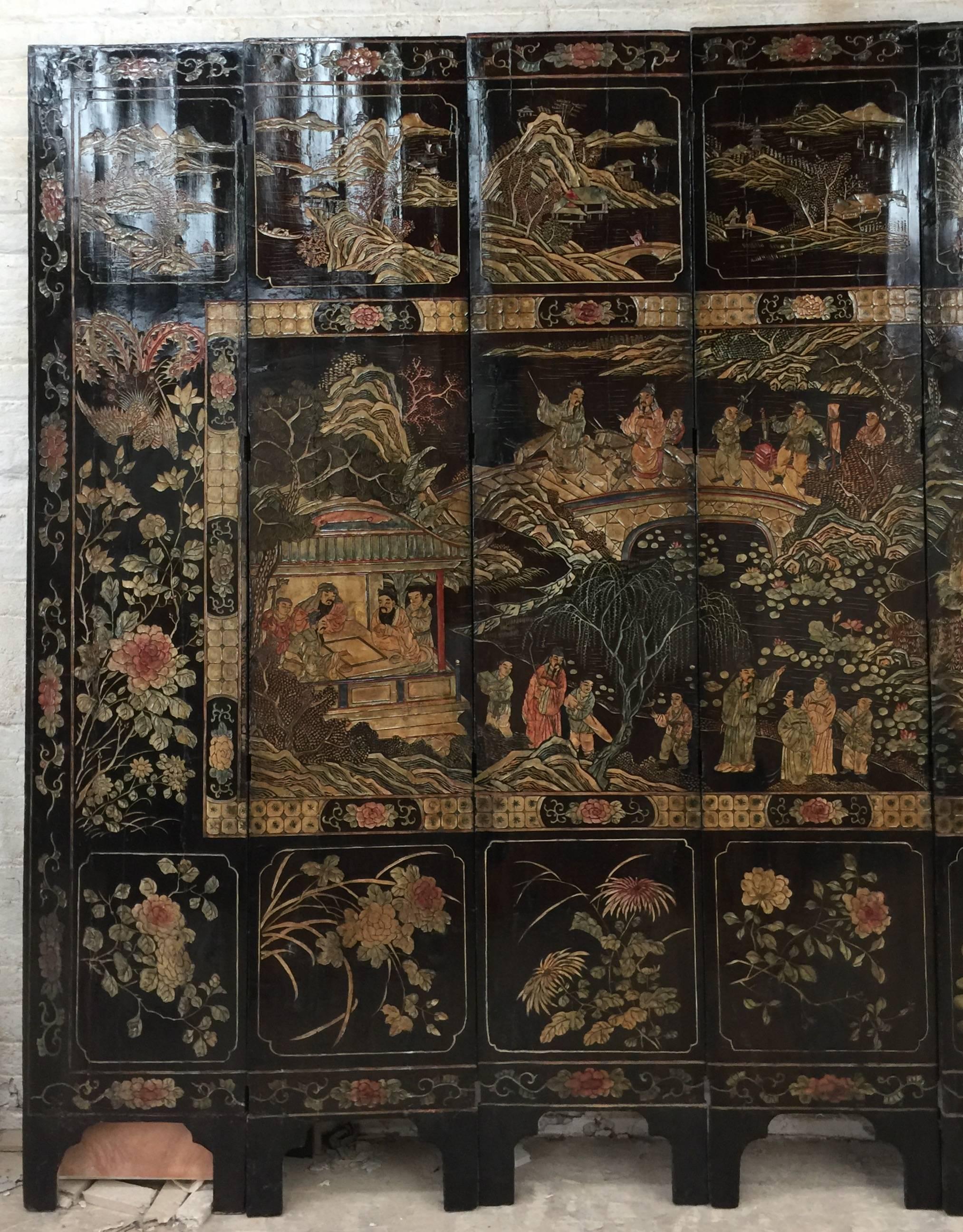 The eight-panel screen with a continuing narrative on both sides.