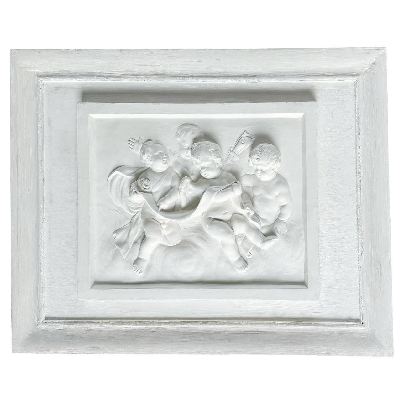Relief mural vintage français du 20ème siècle représentant quatre Cherubim