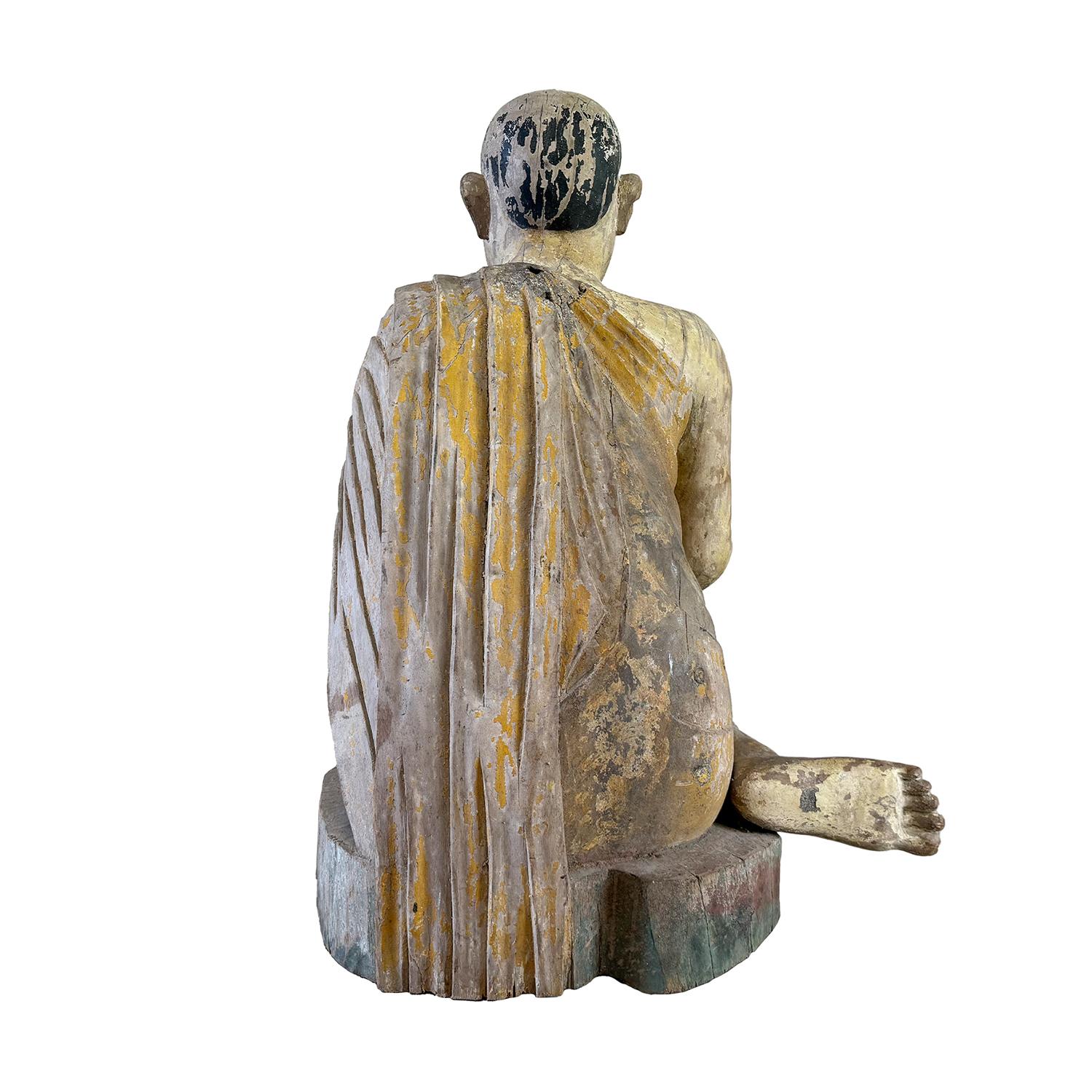 Sculpté à la main Moine asiatique agenouillé du XVIIIe siècle en Anjali Mudra - Sculpture ancienne en bois de teck en vente