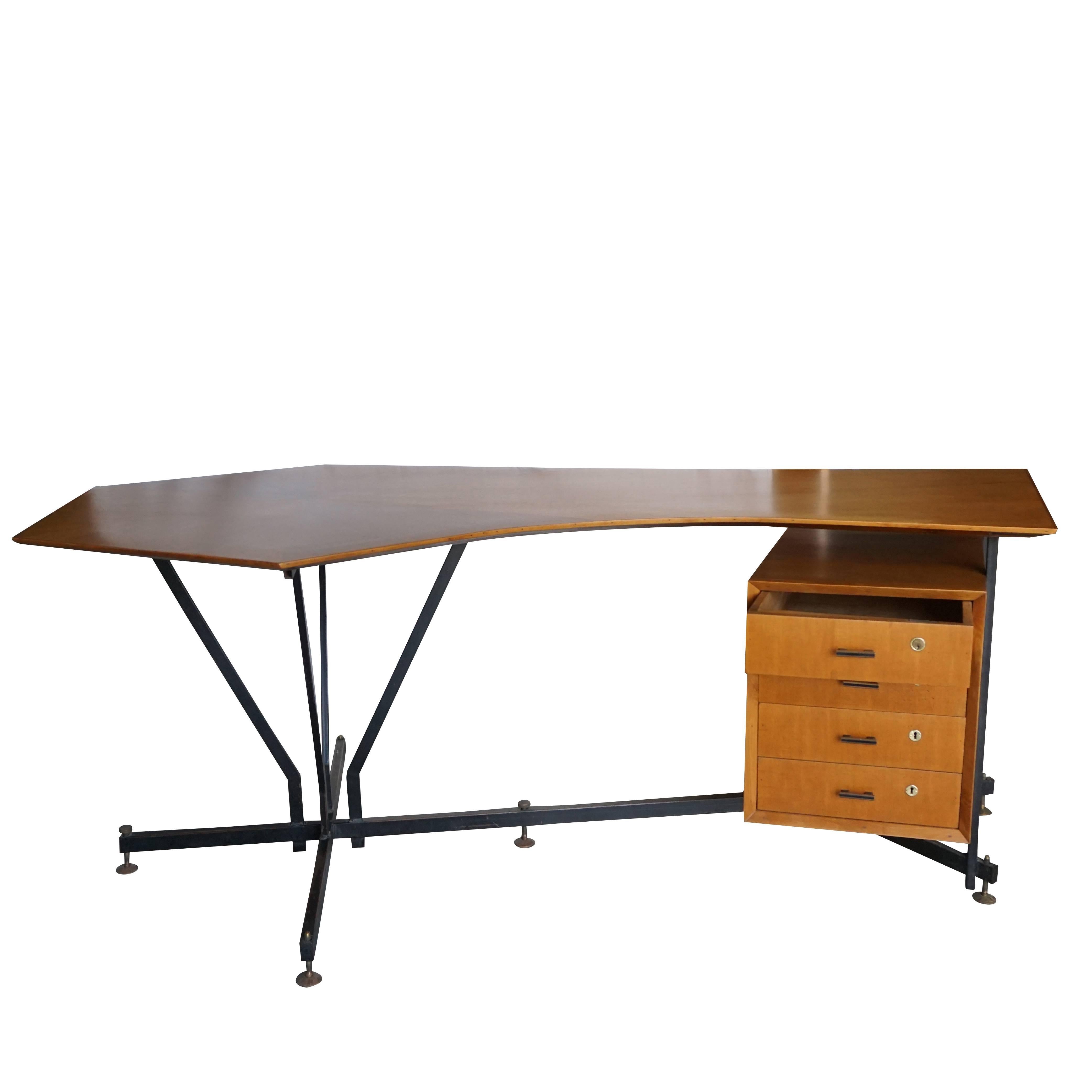 20th Century Mid-Century Modern Italian Desk Designed by Studio PFR 