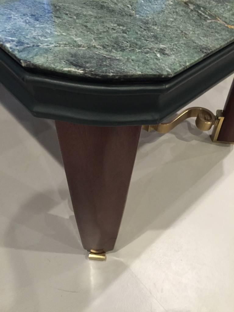 Table de salle à manger Art Déco française avec plateau en marbre et quincaillerie dorée en vente 1