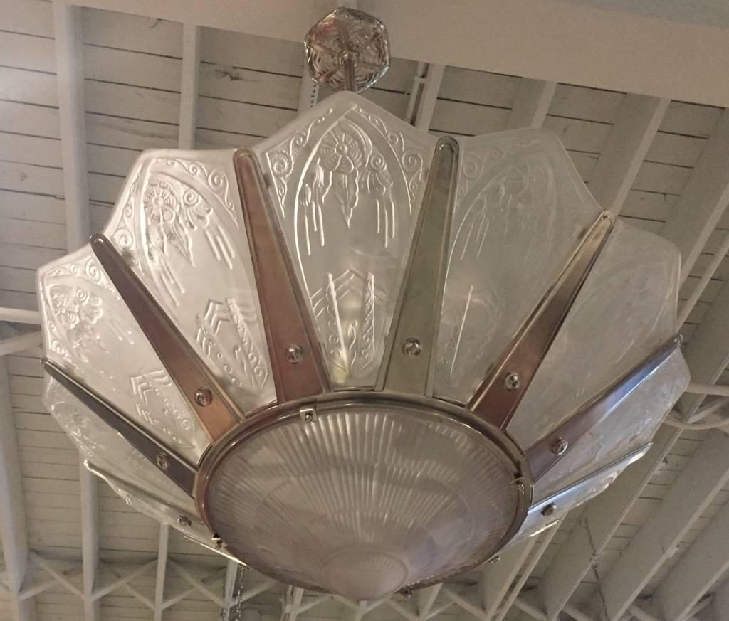 Lorrain Nancy Signed French Art Deco Grand Chandelier In Excellent Condition In North Bergen, NJ
