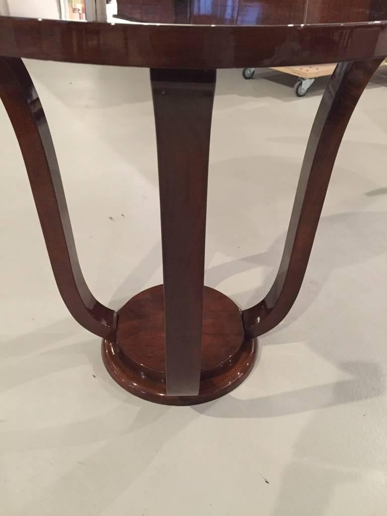 French Art Deco Accent Table In Good Condition For Sale In North Bergen, NJ