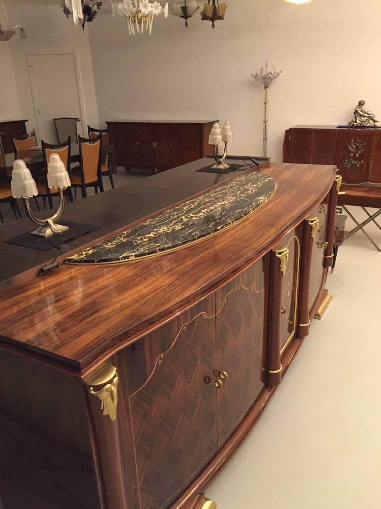 Buffet a cinque ante in noce Art Déco francese alla maniera di Leleu in vendita 3
