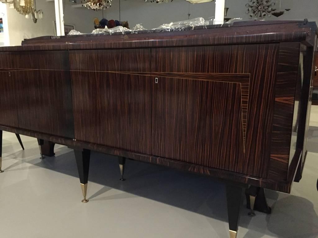 French Art Deco Exotic Macassar Ebony Buffet, circa 1940s In Excellent Condition In North Bergen, NJ