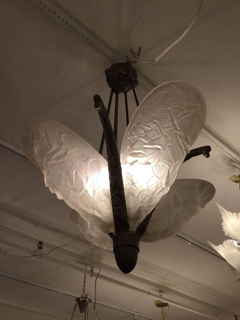 French Art Deco Floral Four-Panel Chandelier For Sale 5