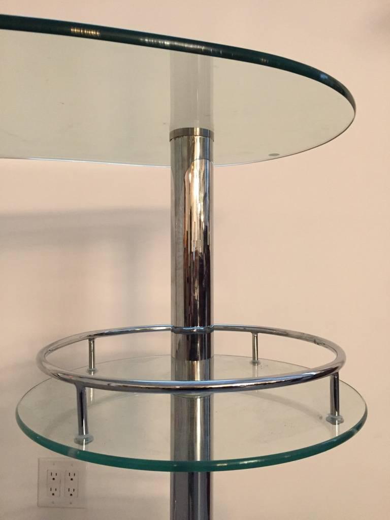 Barra Seca Moderna de Cromo y Cristal de Mitad de Siglo Moderno de mediados de siglo en venta