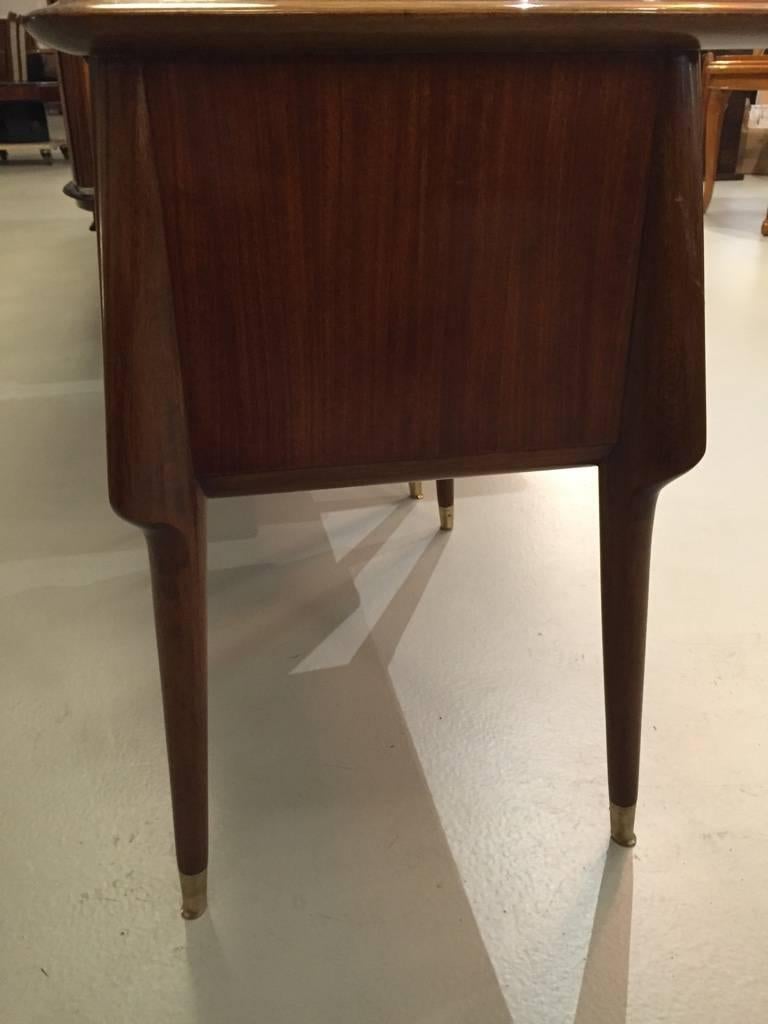 Pair of Italian Mid-Century Nightstands For Sale 1