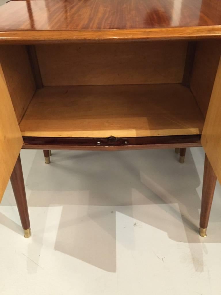 Pair of Italian Mid-Century Nightstands For Sale 3