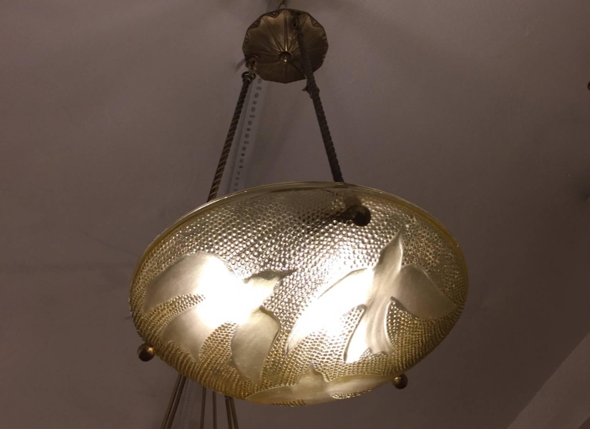 French Art Deco Chandelier with Bird Motif For Sale 4