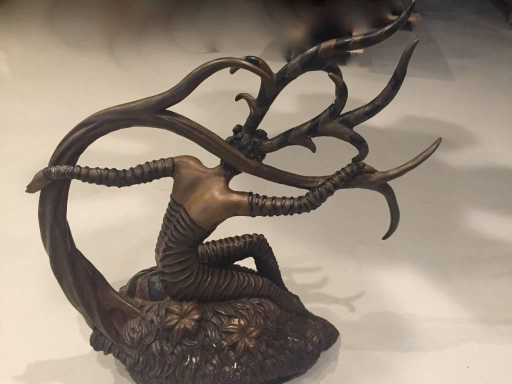 Sculpture en bronze « La chasse » d'Erte Romain De Tirtoff en vente 2